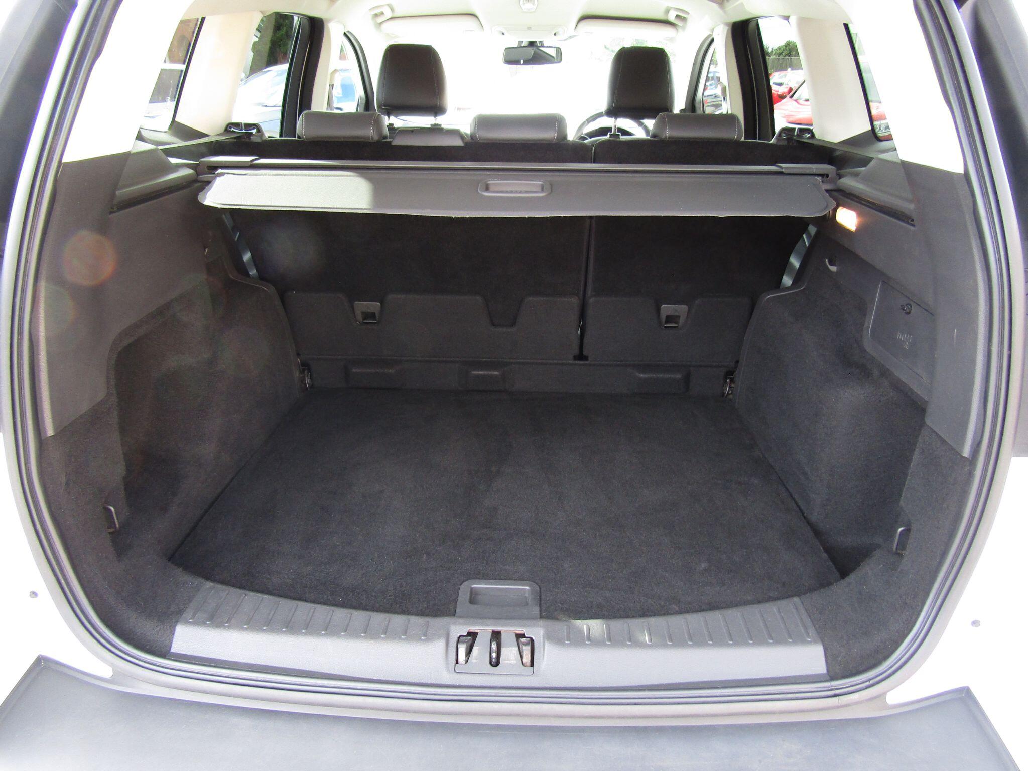 Ford Kuga view 24