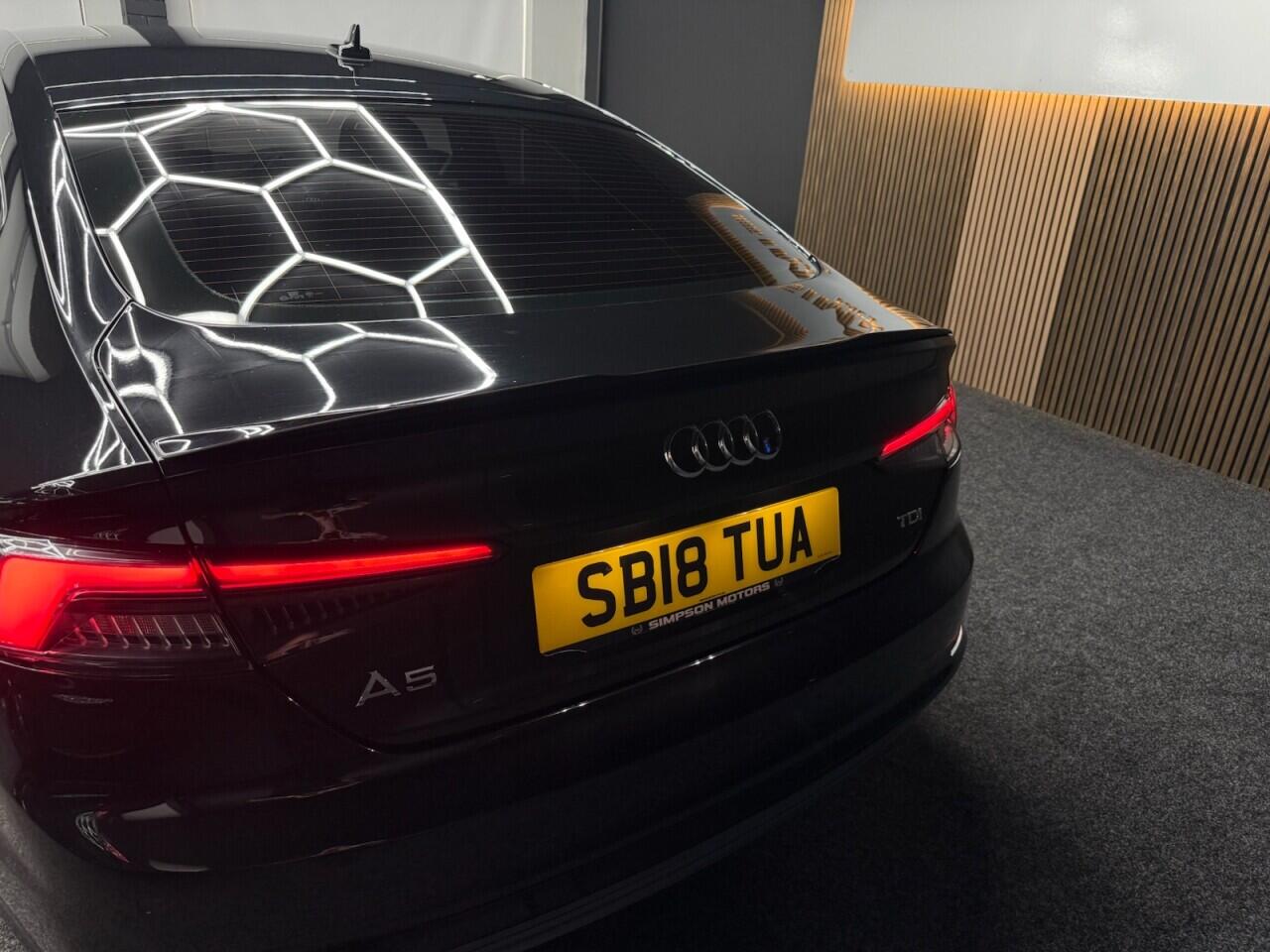 Audi A5 view 9