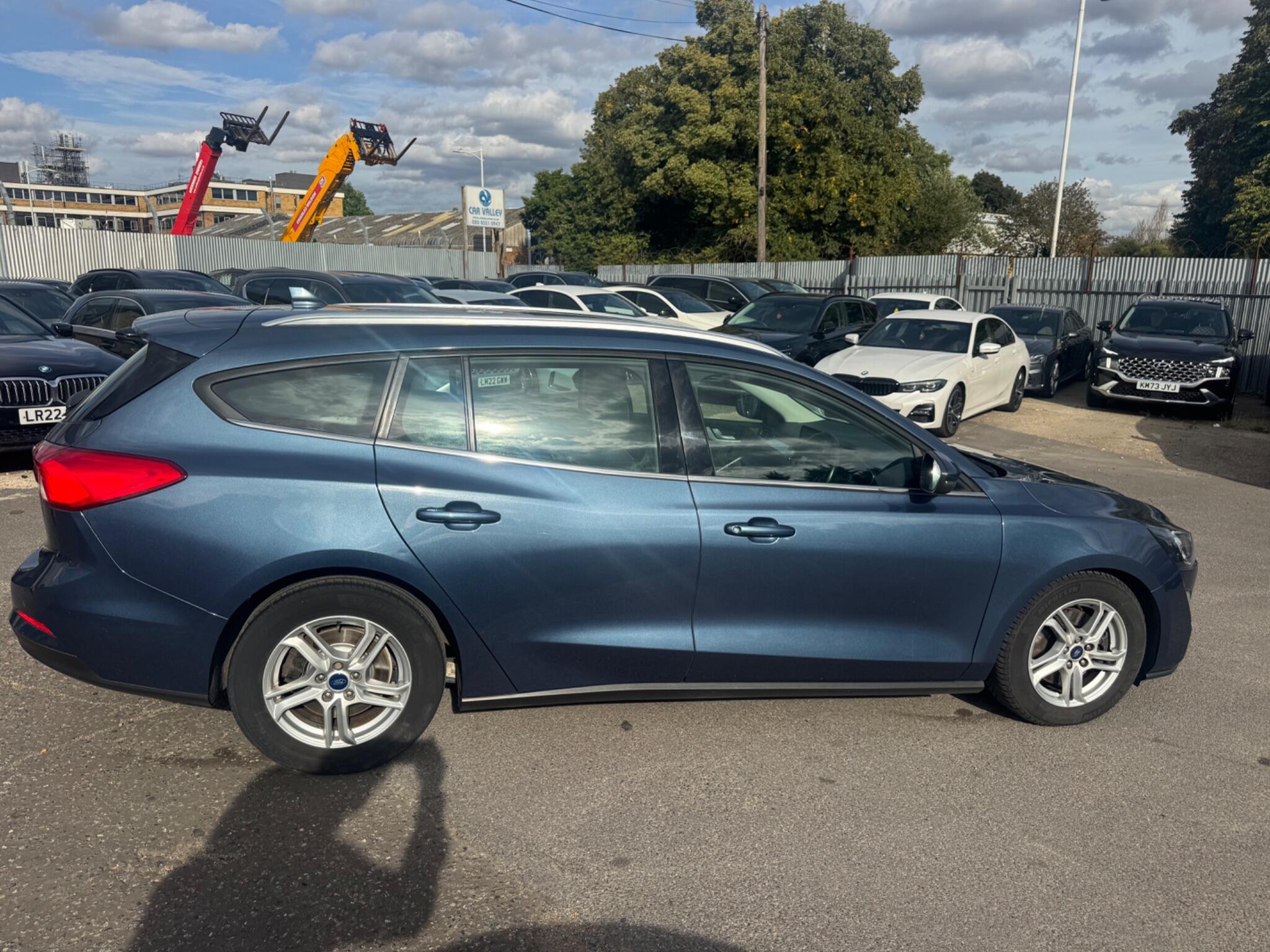 Ford Focus view 7
