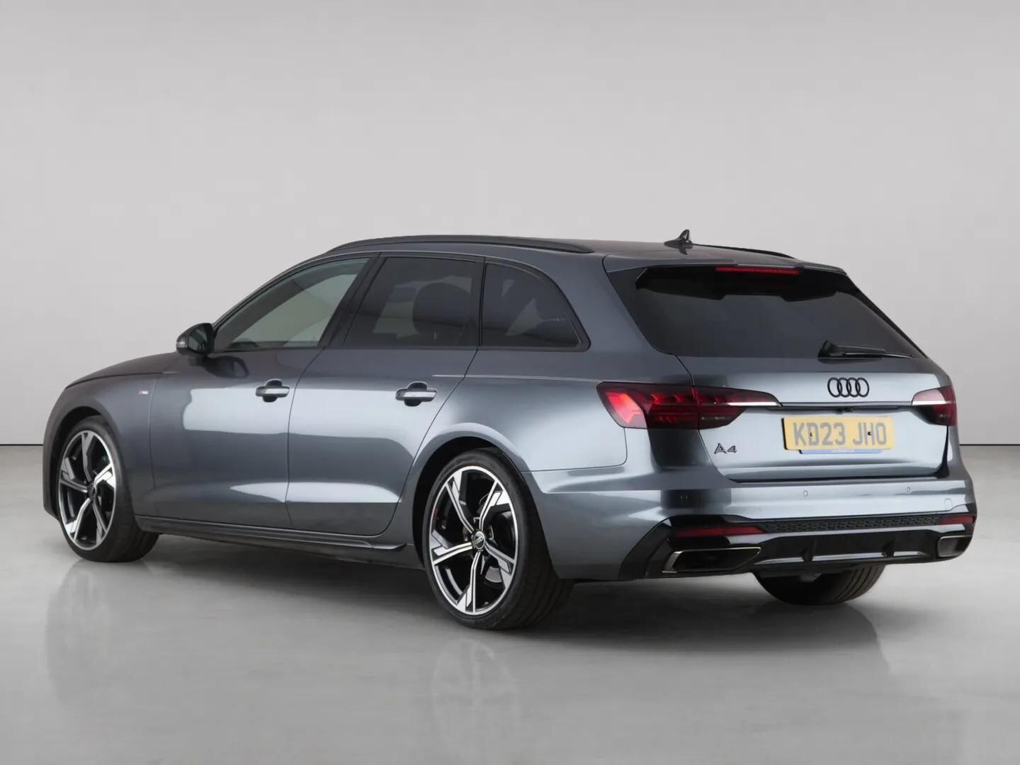 Audi A4 view 8