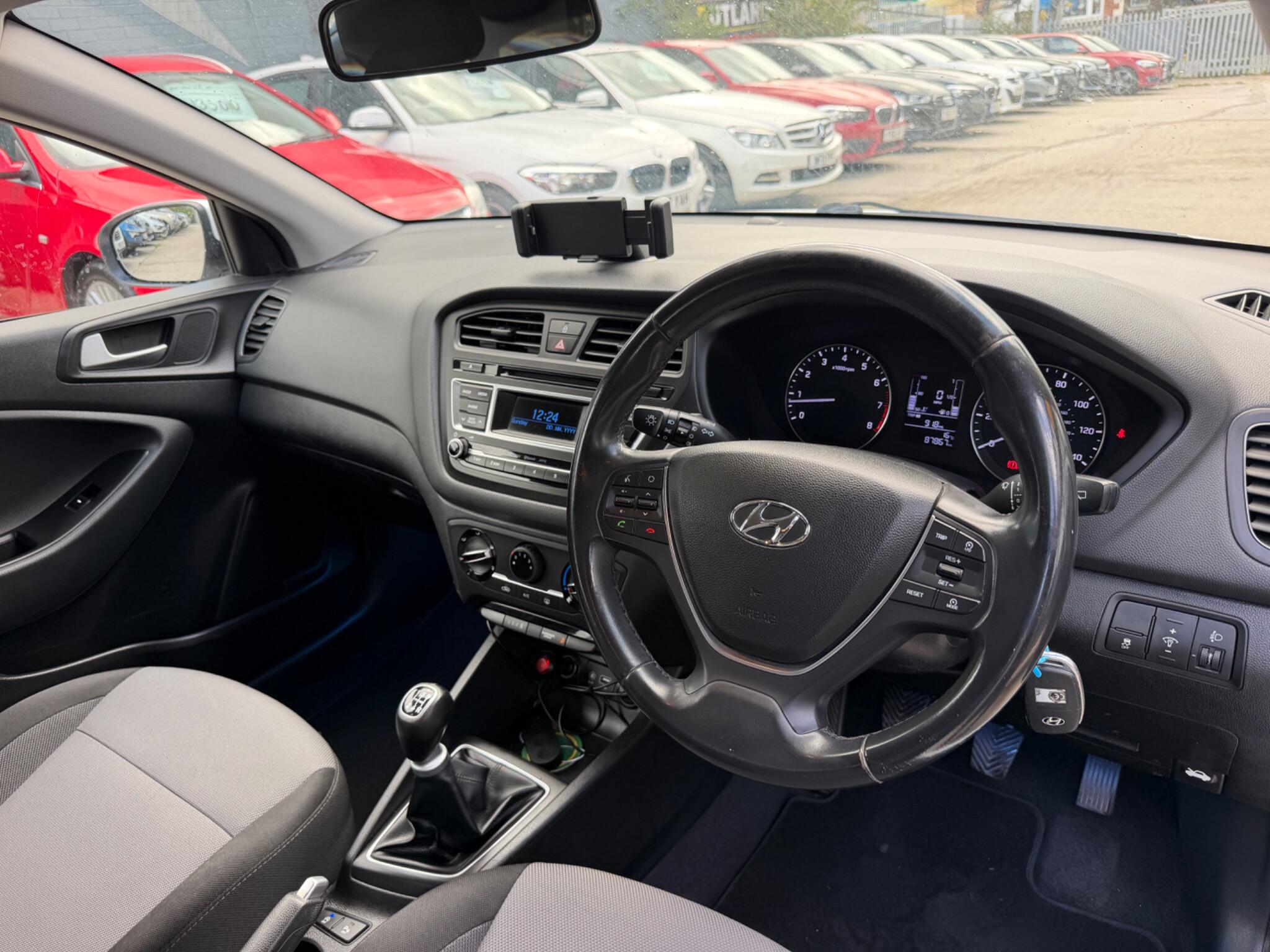 Hyundai I20 view 11