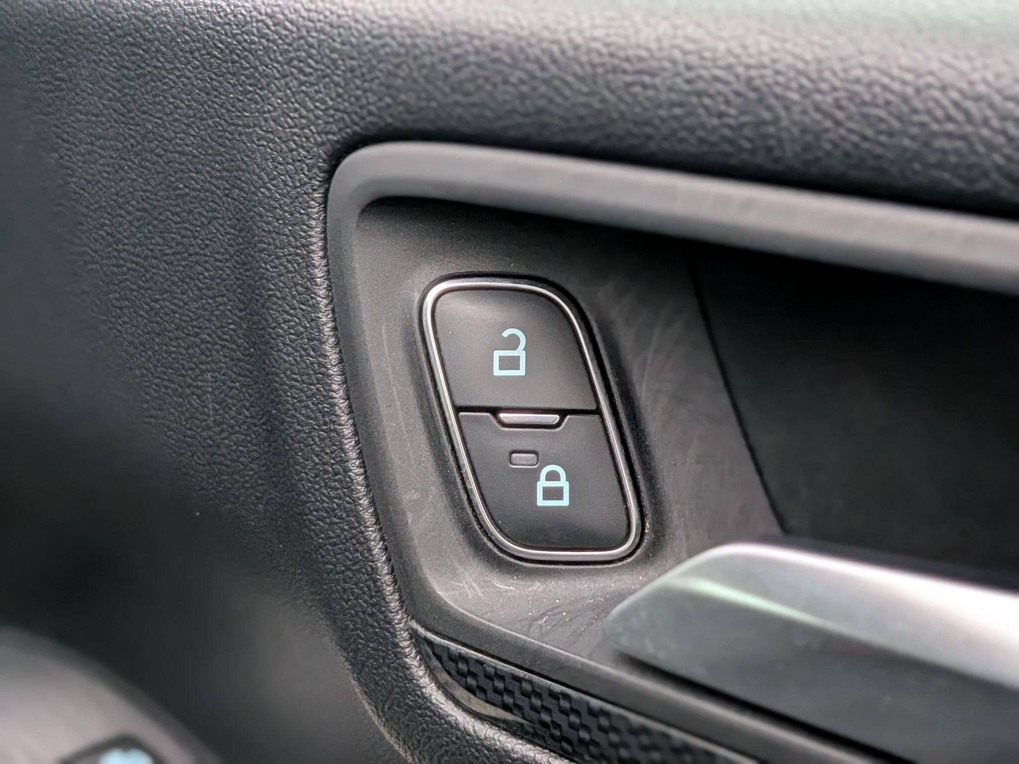 Ford Kuga view 31