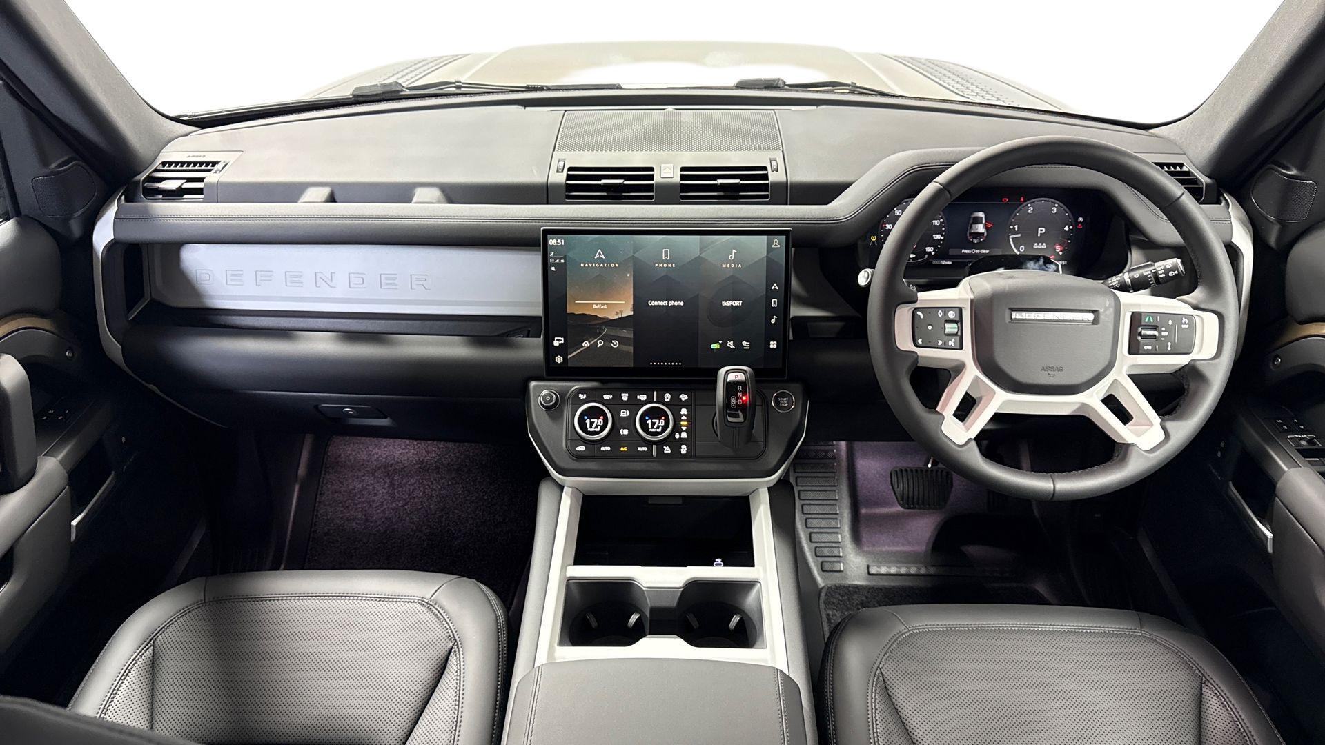 Land Rover Defender view 9