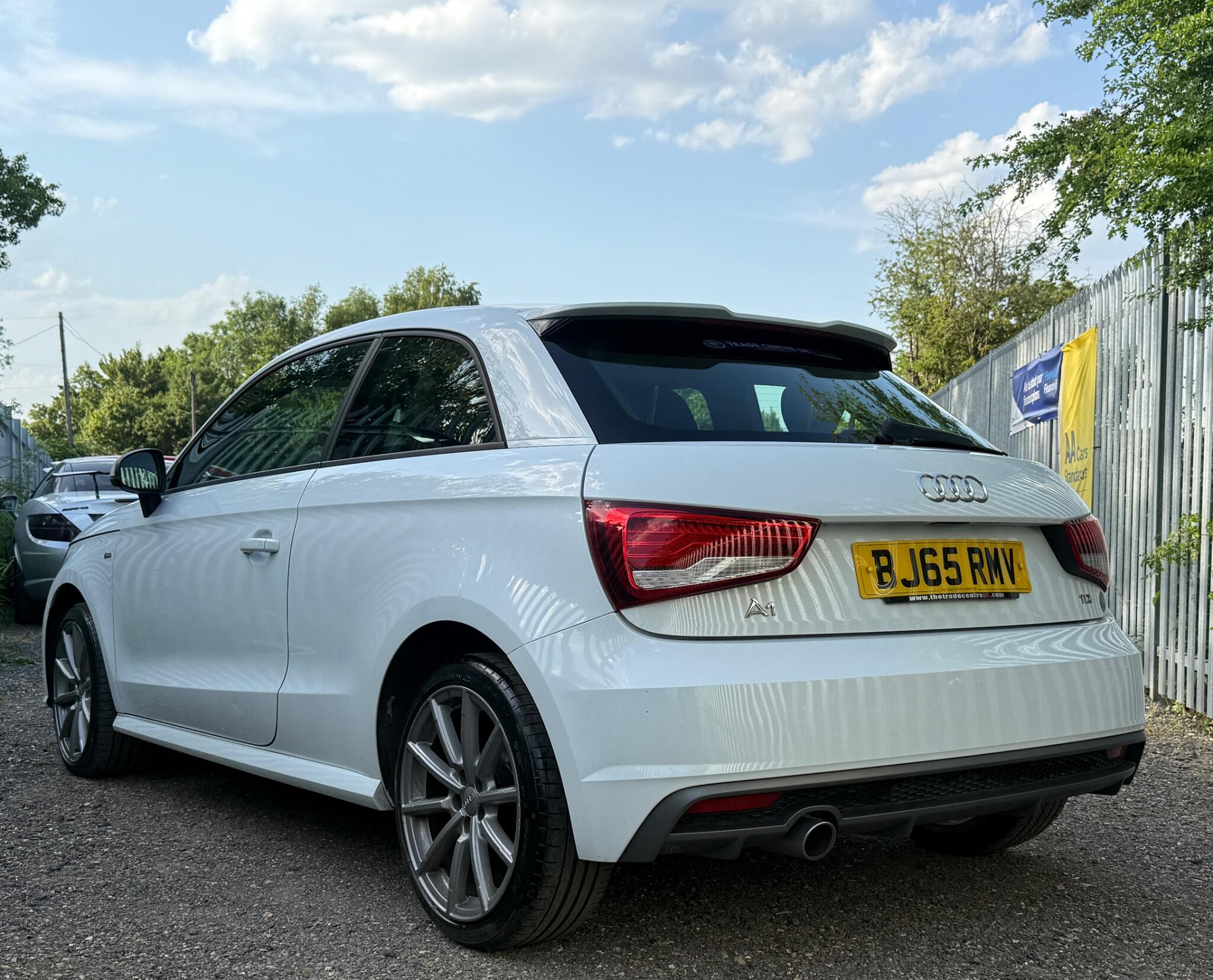 2015 Audi A1 image 4