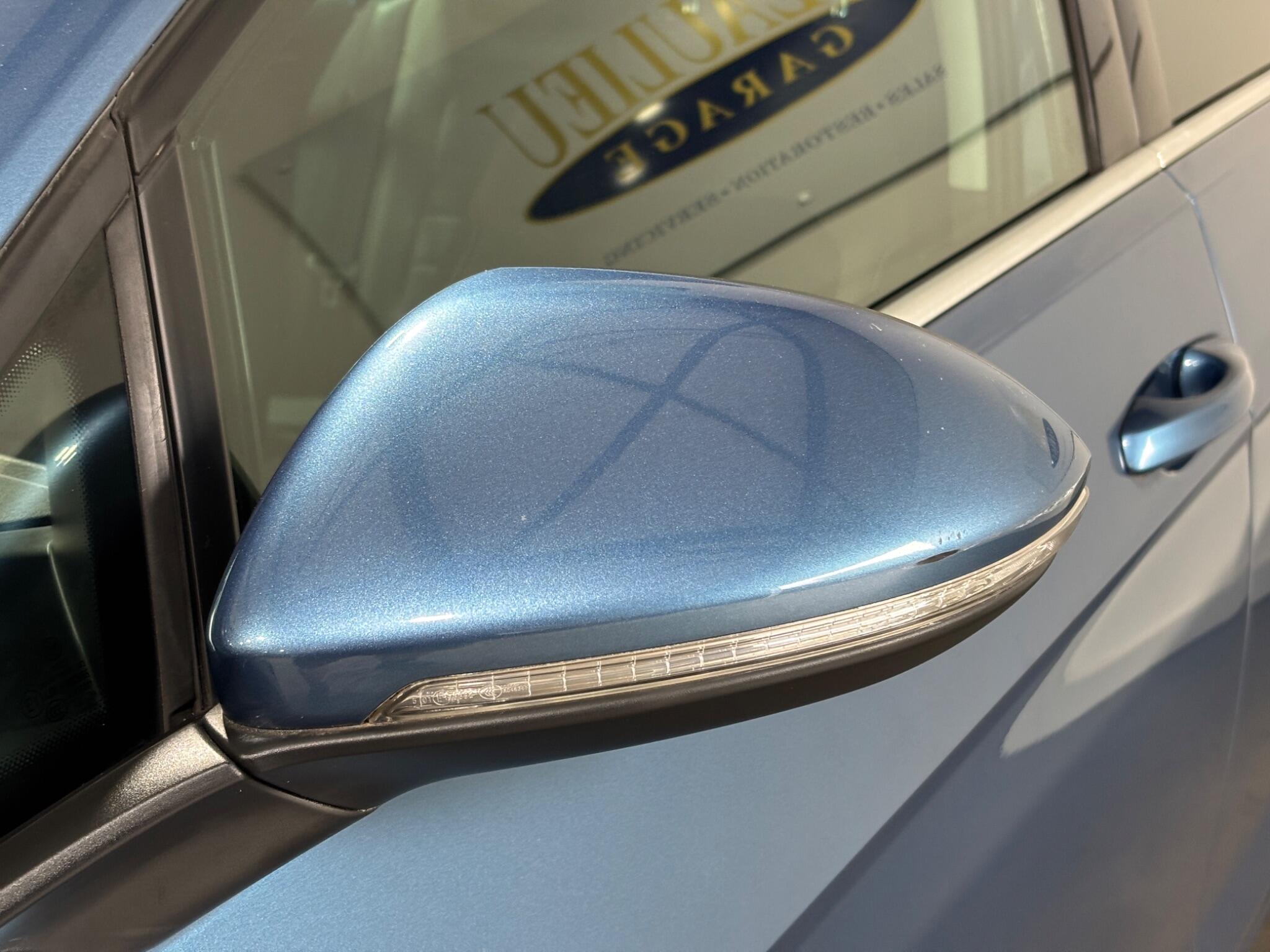 Volkswagen Golf view 7