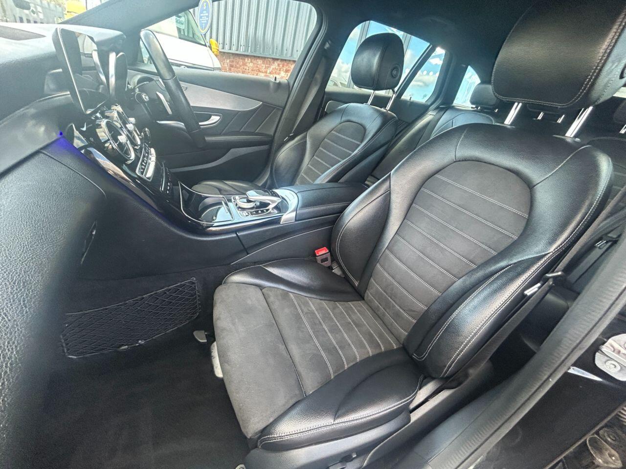 Mercedes-Benz C Class view 12