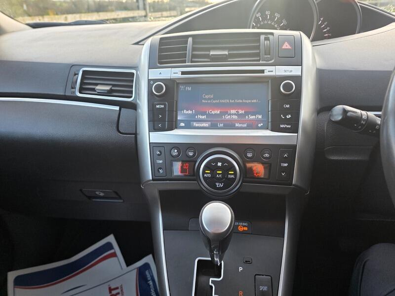 2014 Toyota Verso image 17