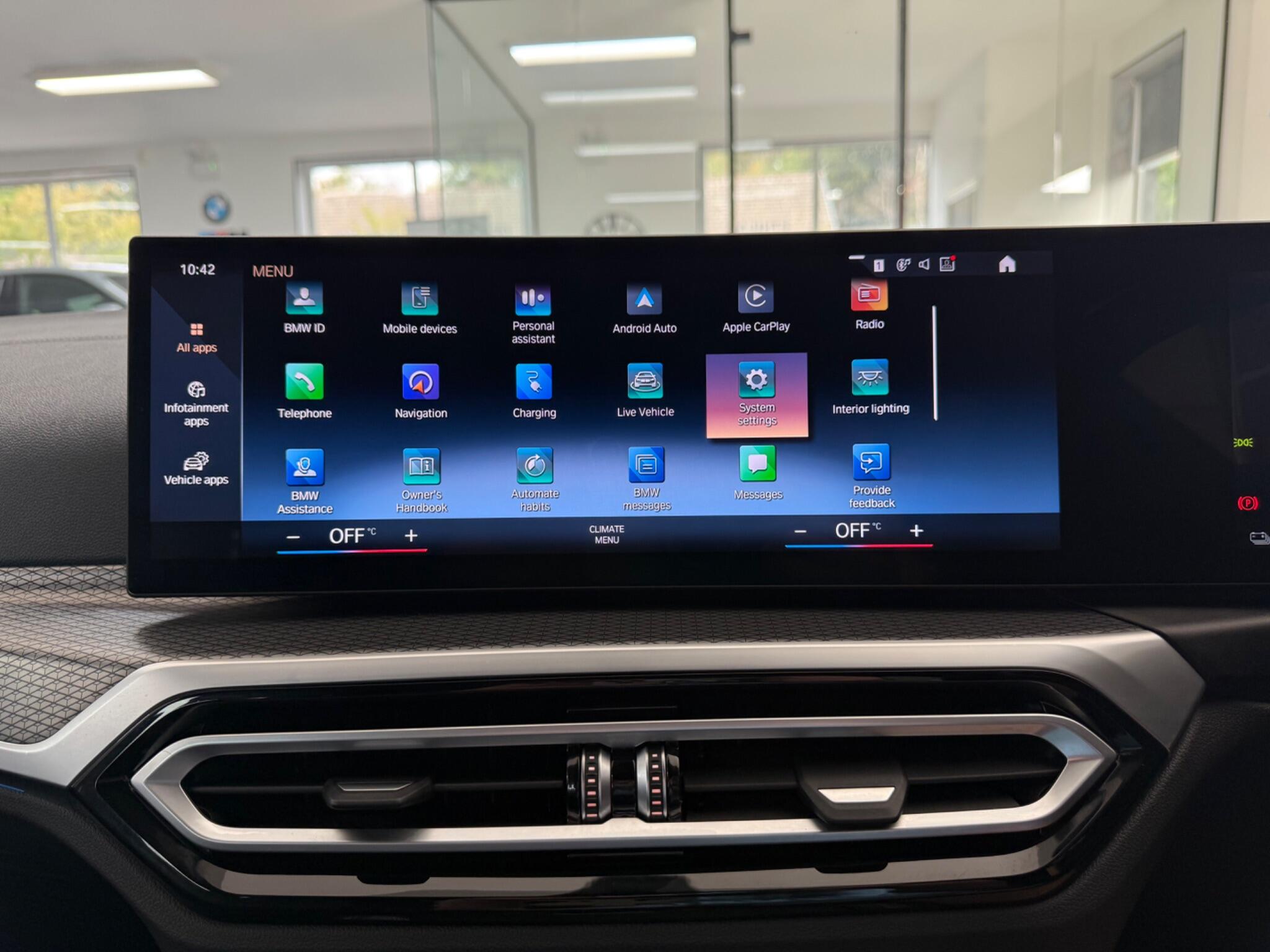 BMW I4 view 12