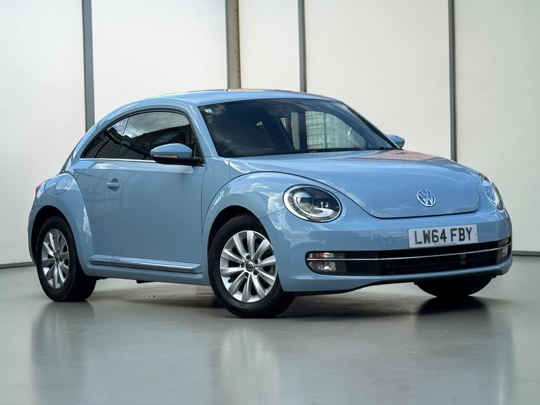Volkswagen Beetle view 7