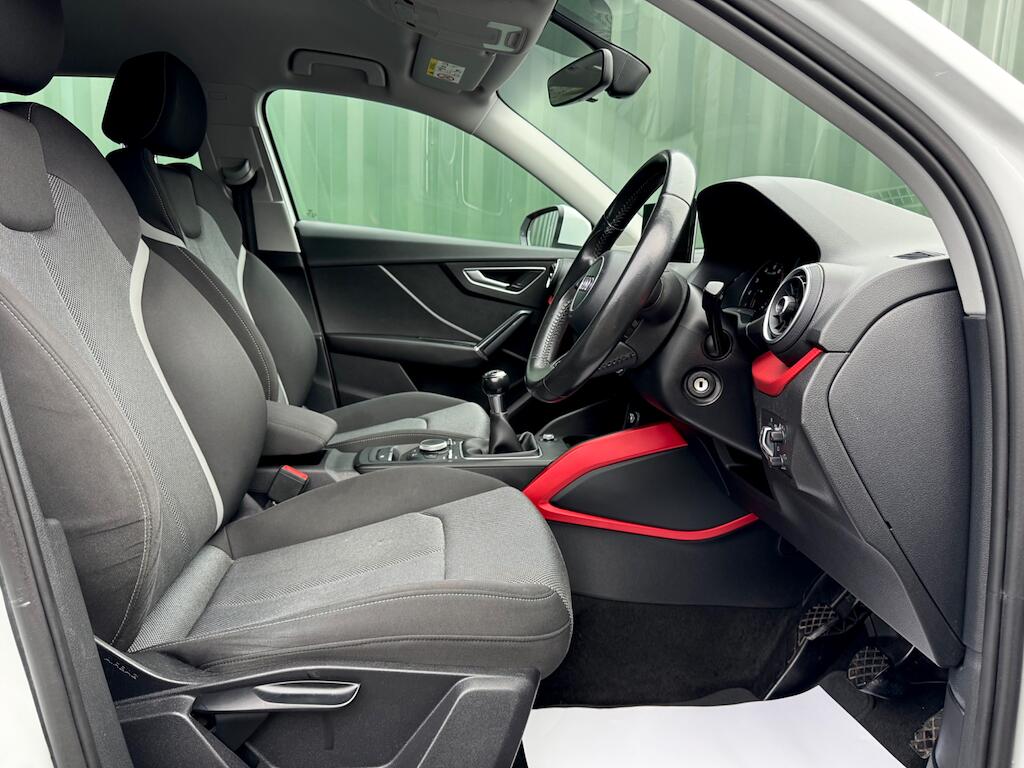 Audi Q2 view 3