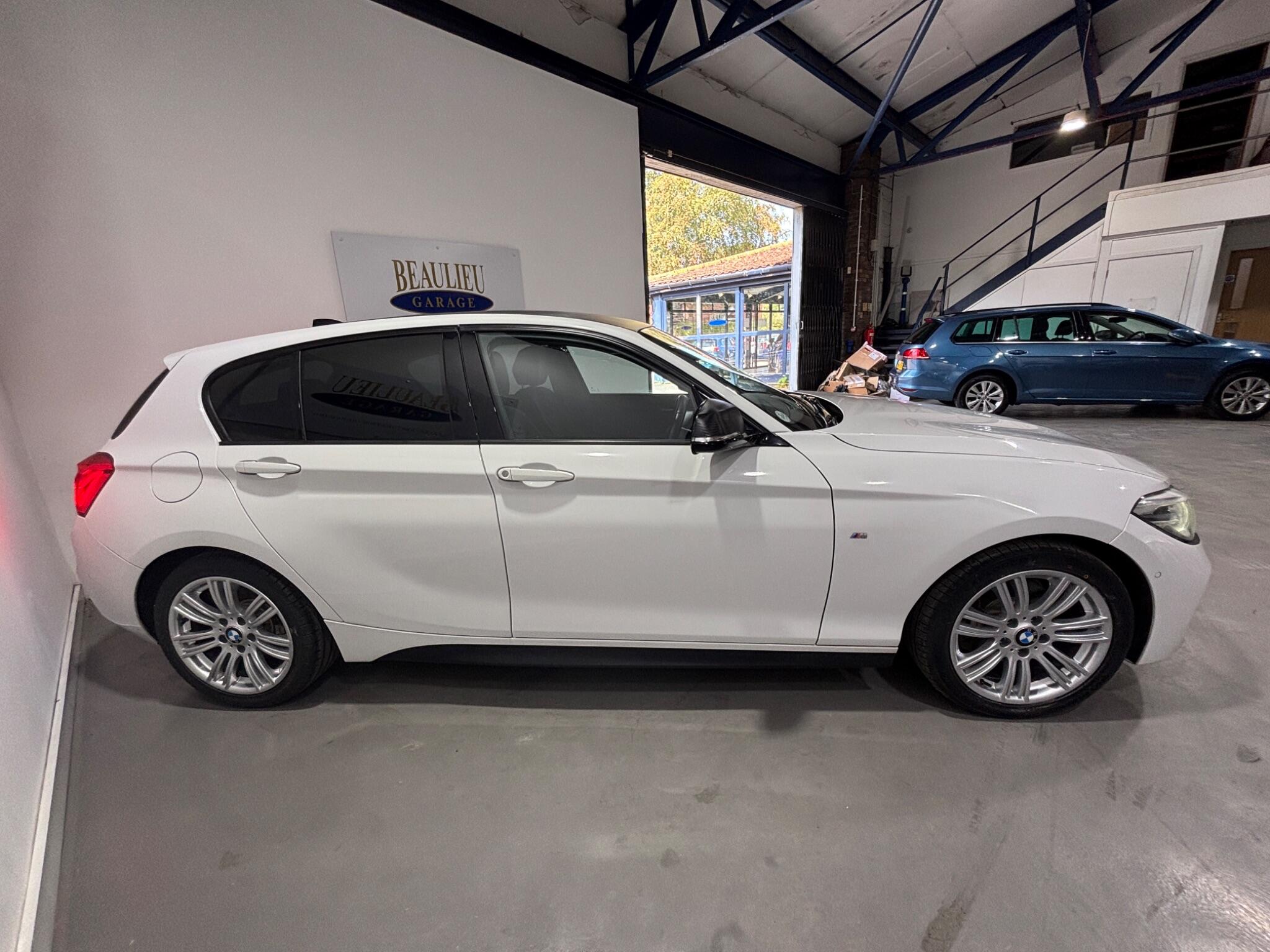 BMW 1 Series view 10