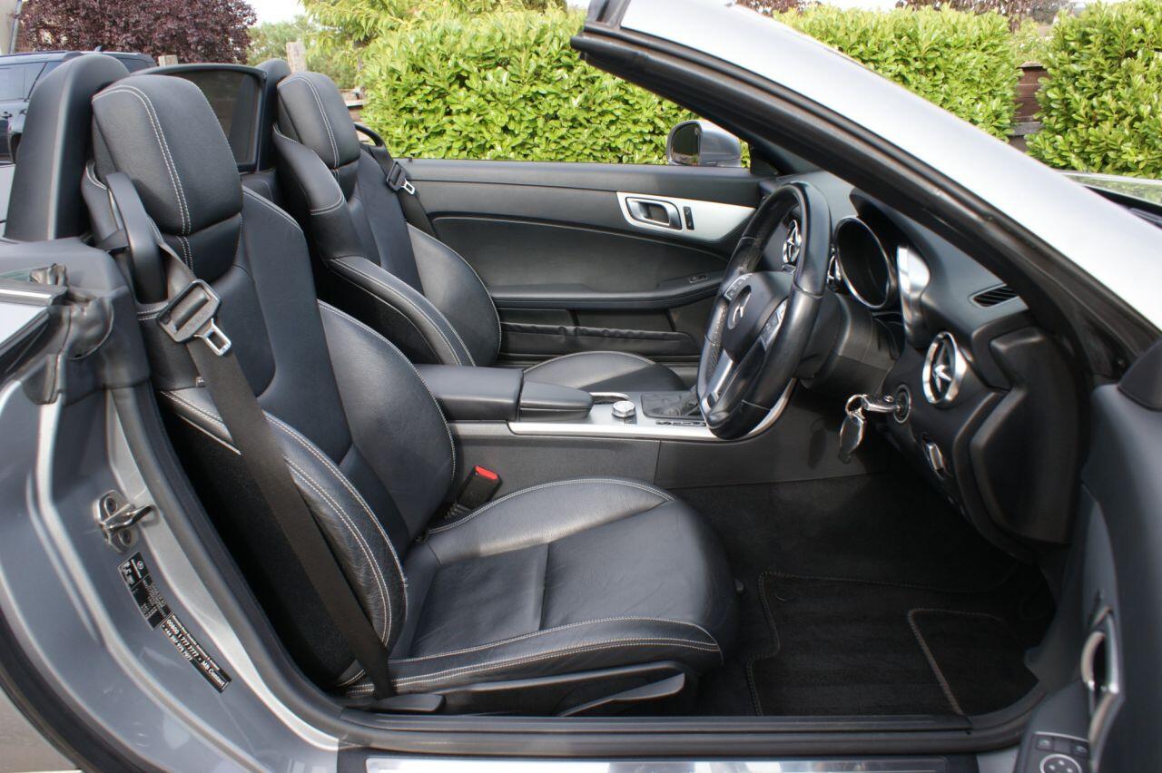 Mercedes-Benz SLK view 33
