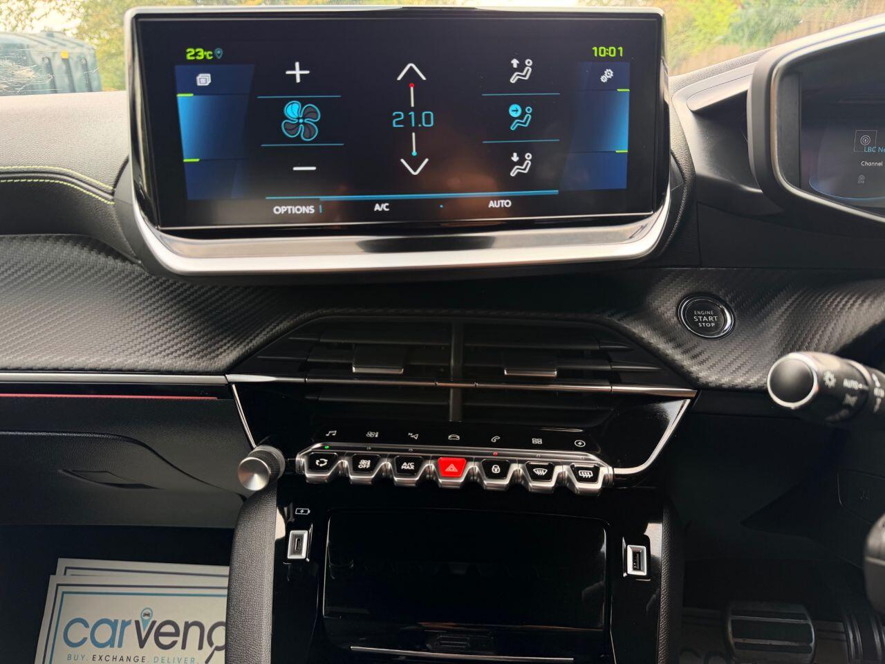 Peugeot E-2008 view 42
