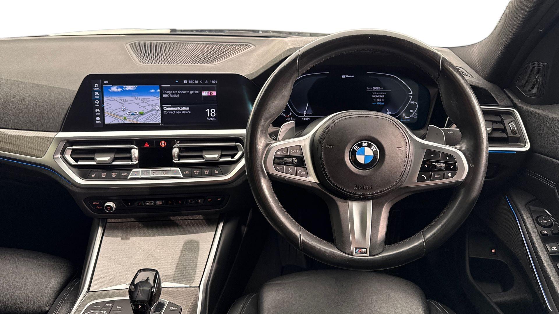BMW 3 Series view 5