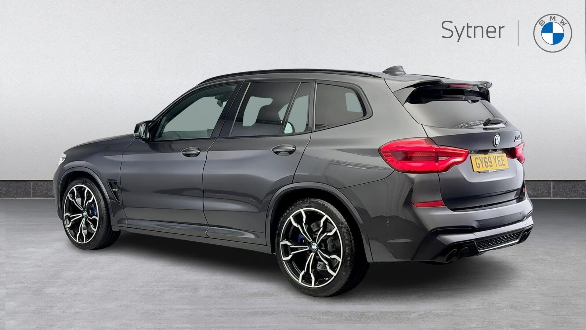 BMW X3 M view 2