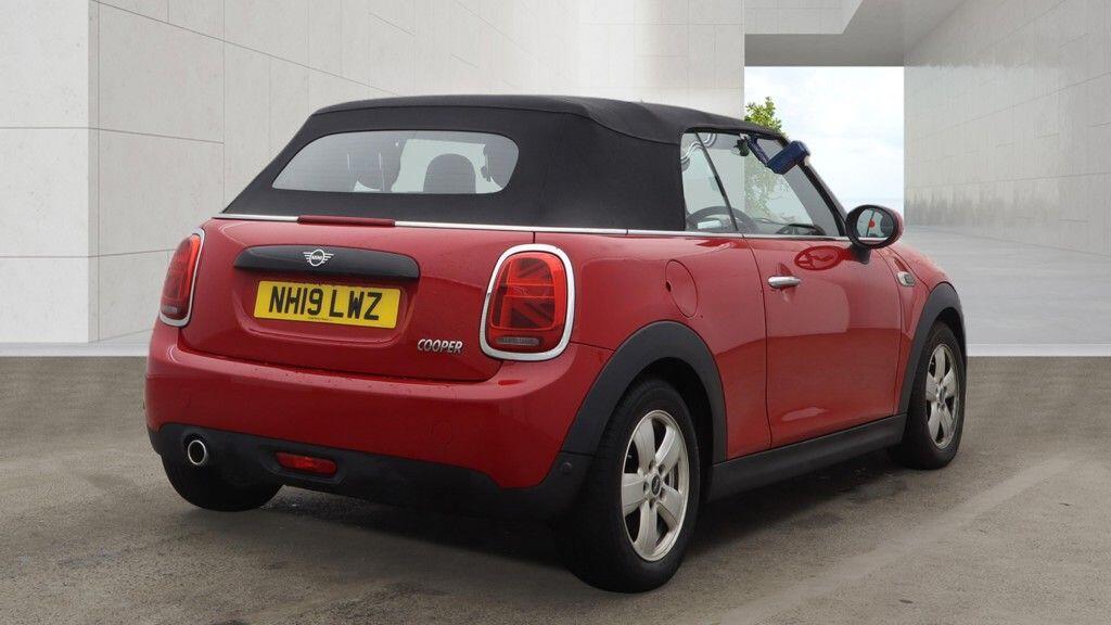 Mini Convertible view 8
