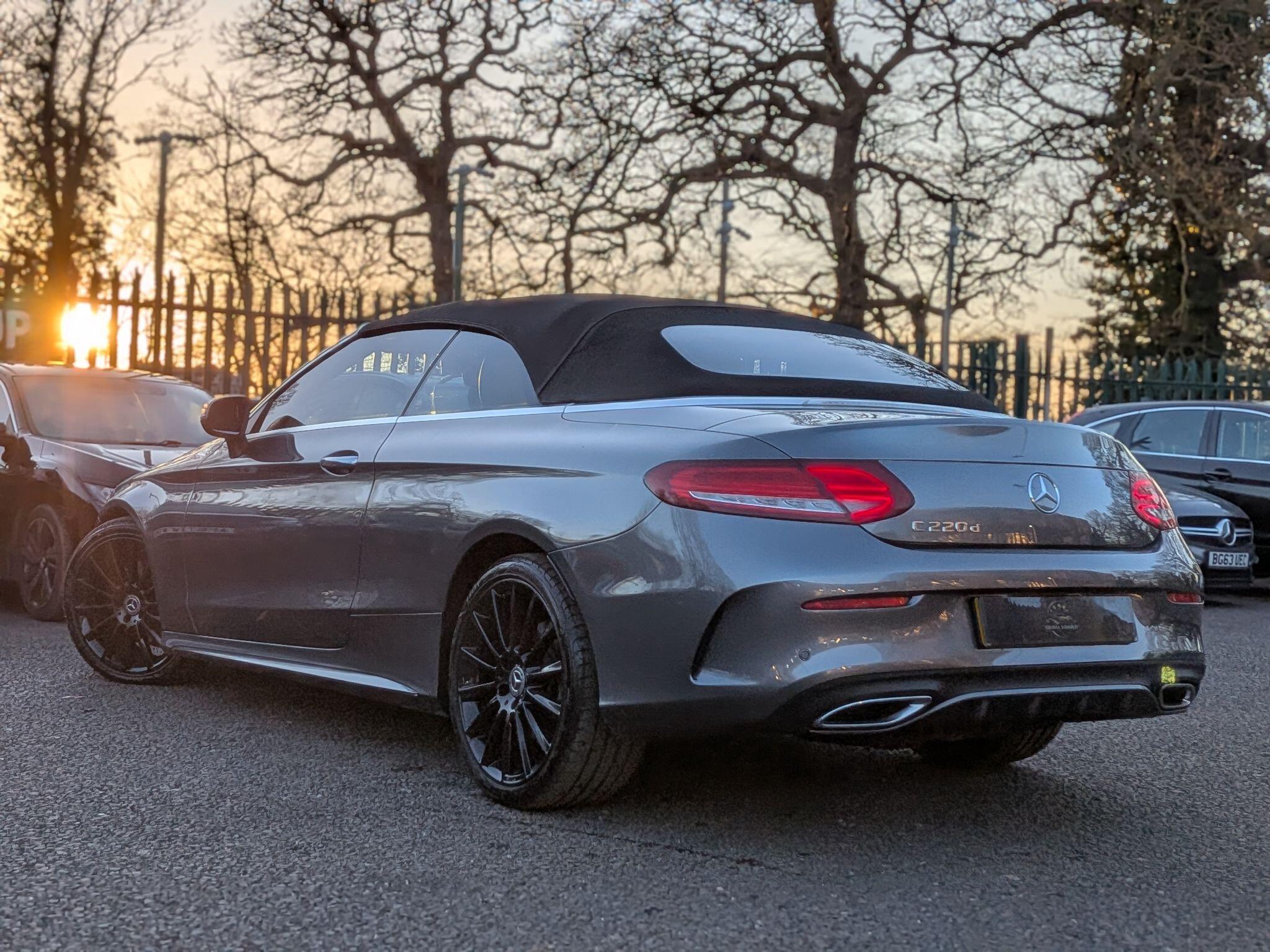 Mercedes-Benz C Class view 16