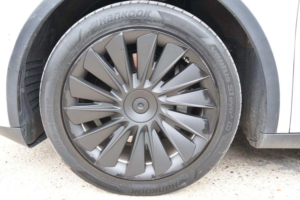 Tesla Model Y view 56