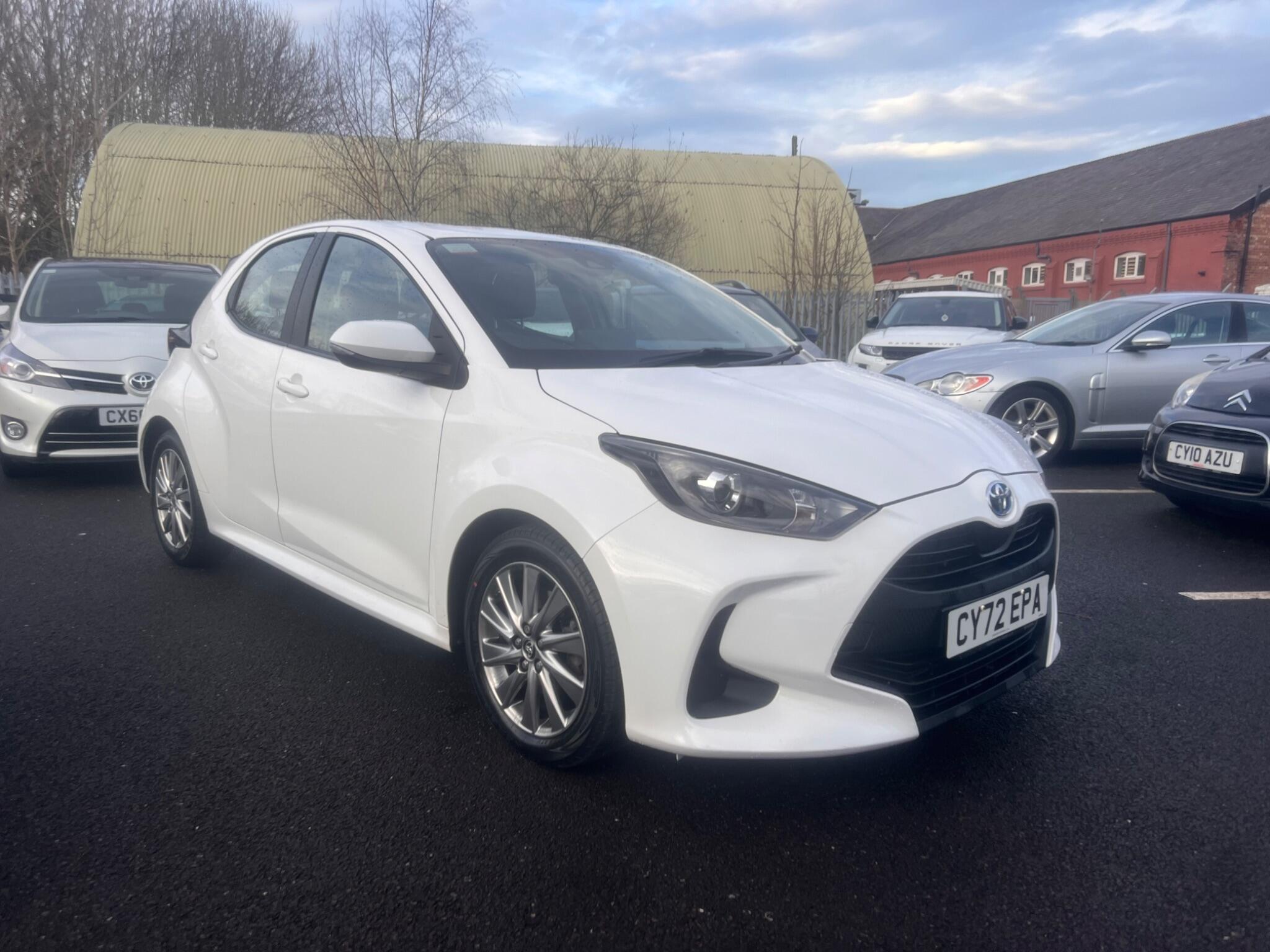 2023 Toyota Yaris 1.5 VVT-h Icon E-CVT Euro 6 (s/s) 5dr • 77,392 miles image 1