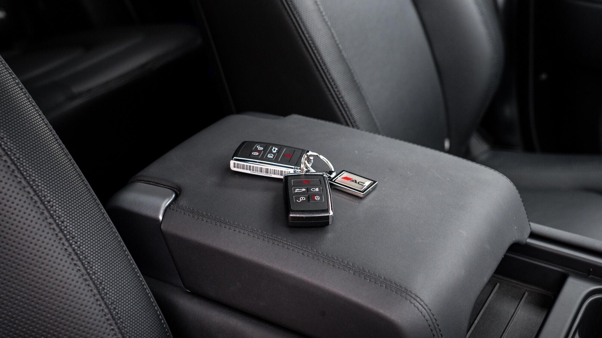 Land Rover Defender view 46