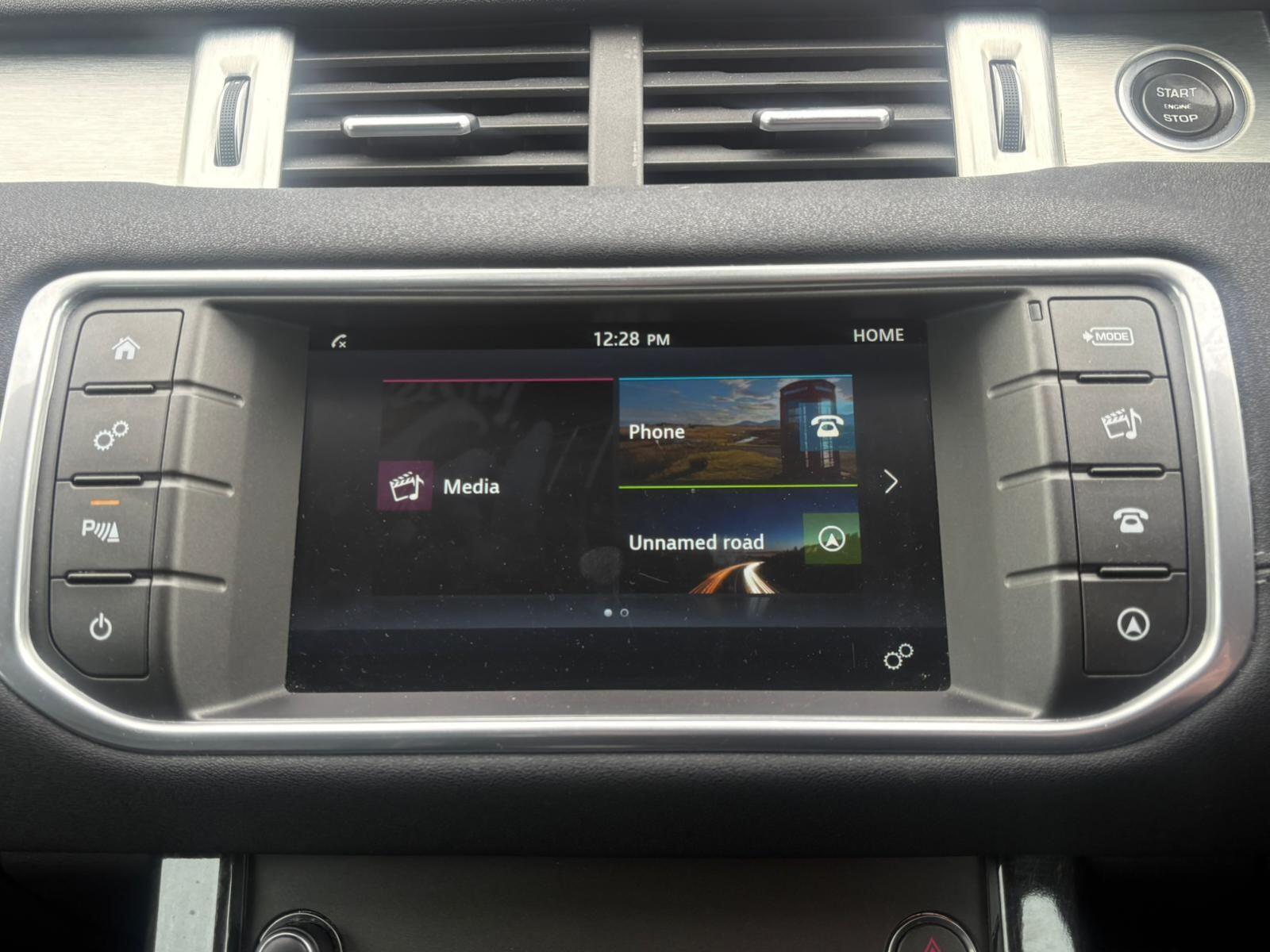 Land Rover Range Rover Evoque view 25