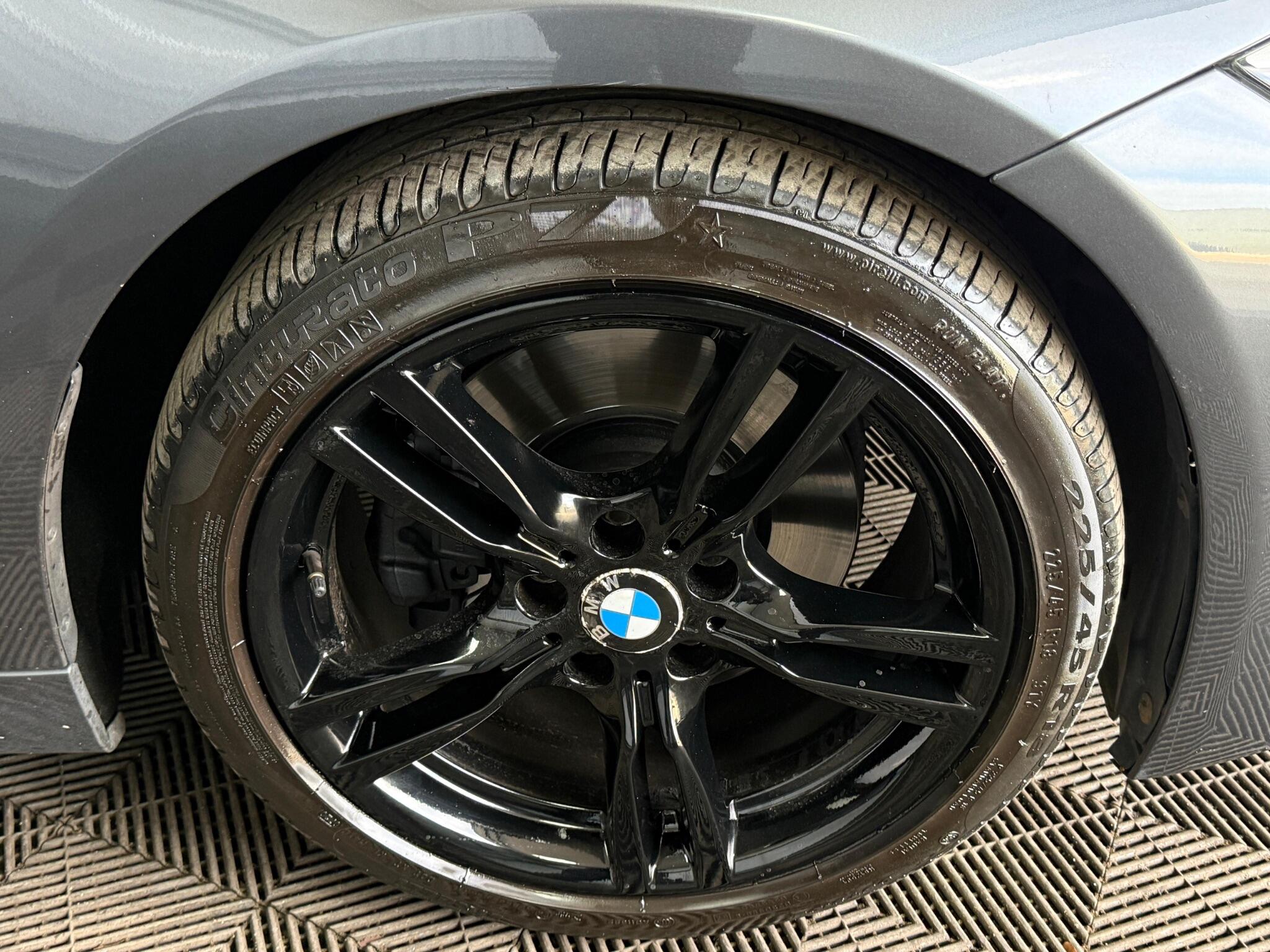 BMW 3 Series view 28