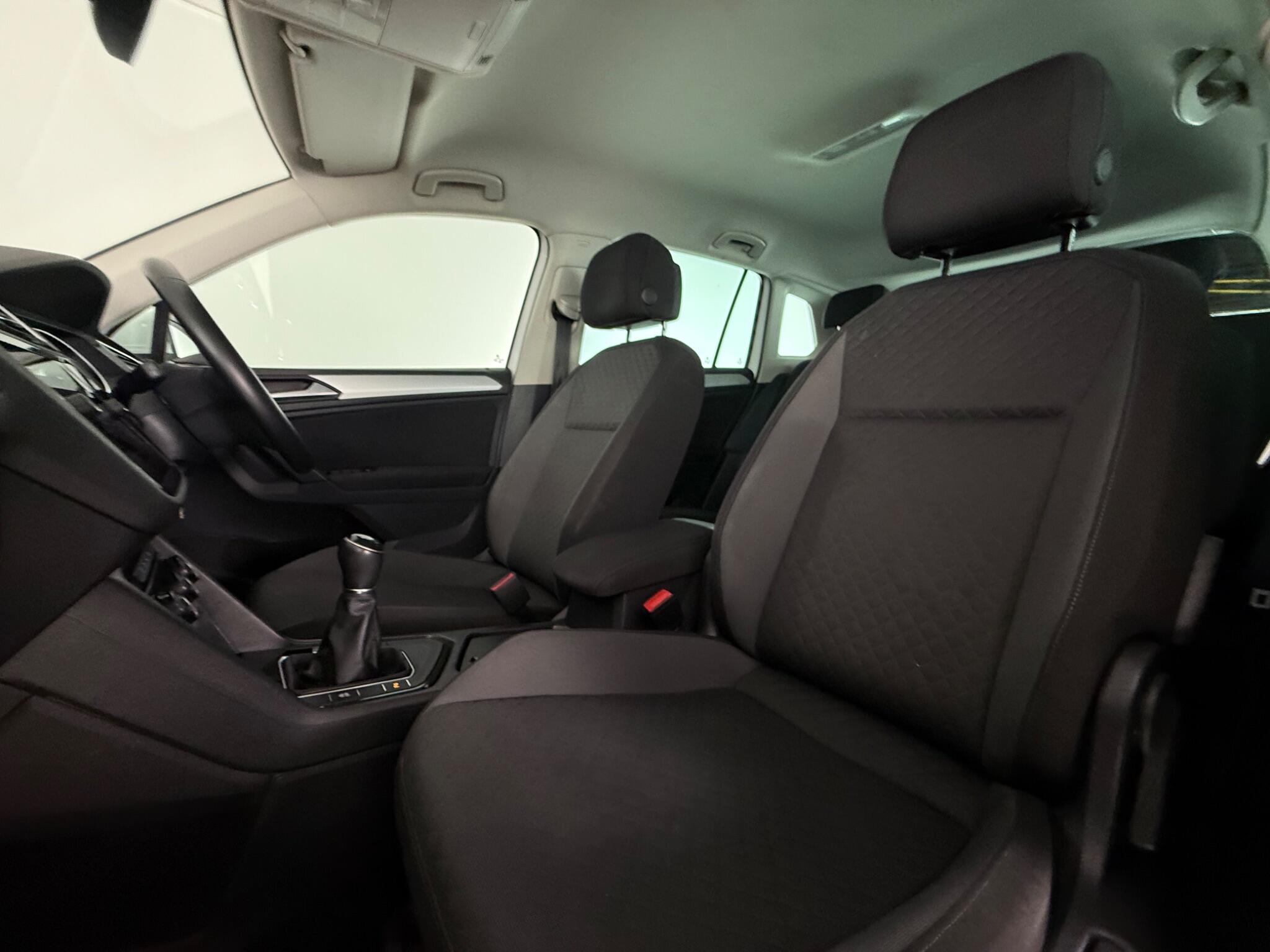 Volkswagen Tiguan view 25