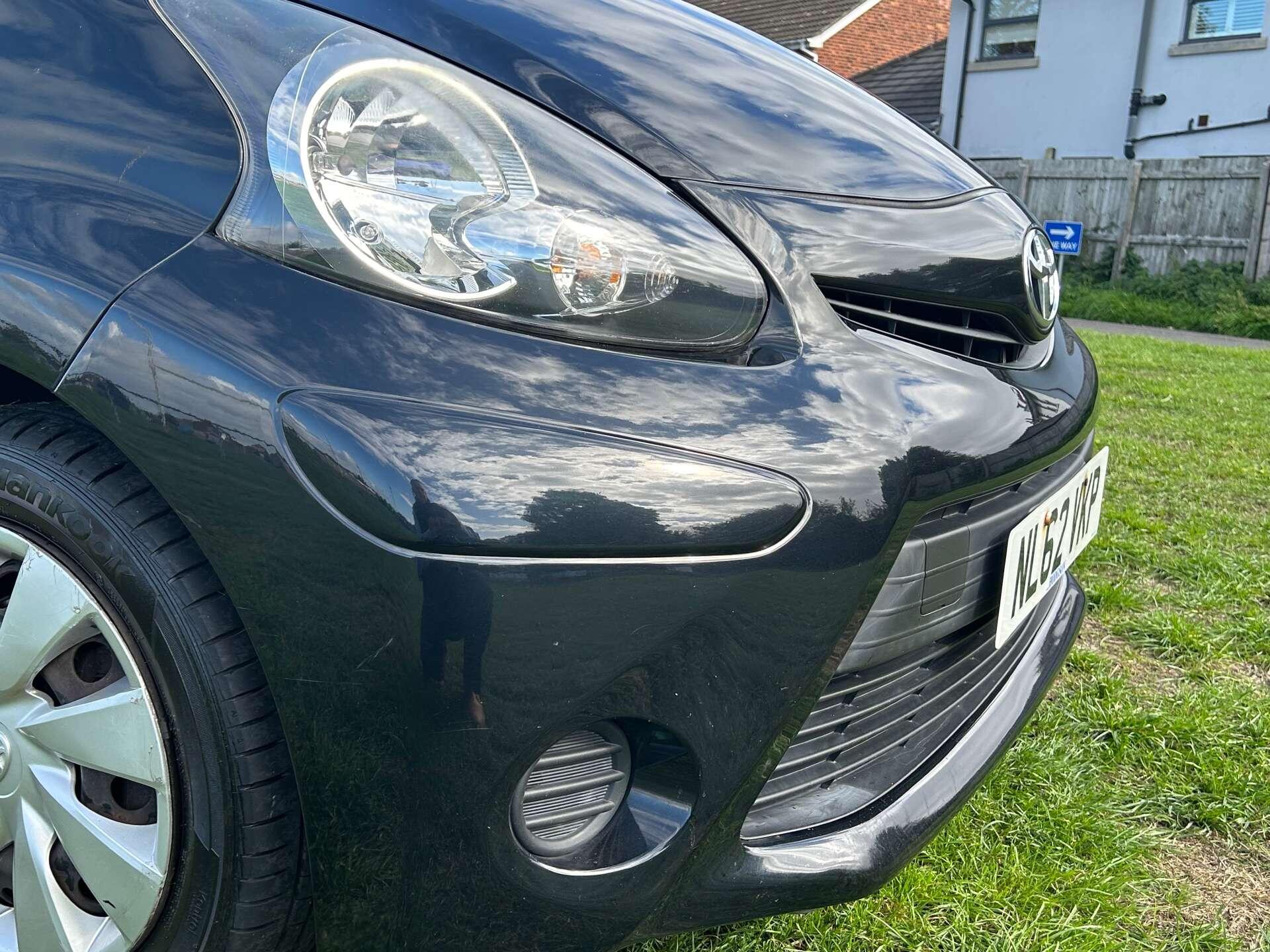 Toyota Aygo view 9