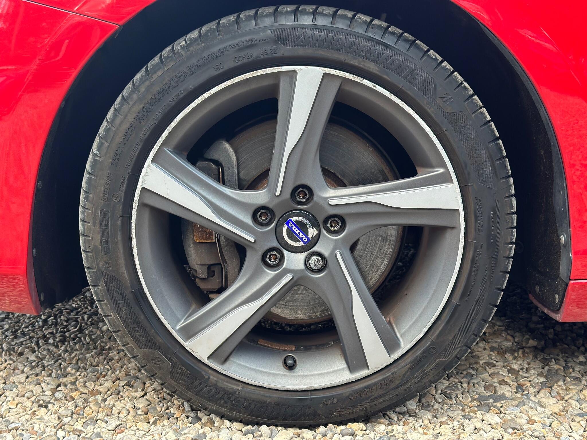 Volvo V40 view 57