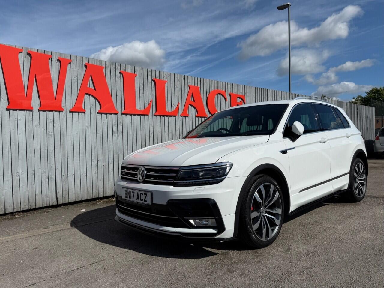 Volkswagen Tiguan view 9