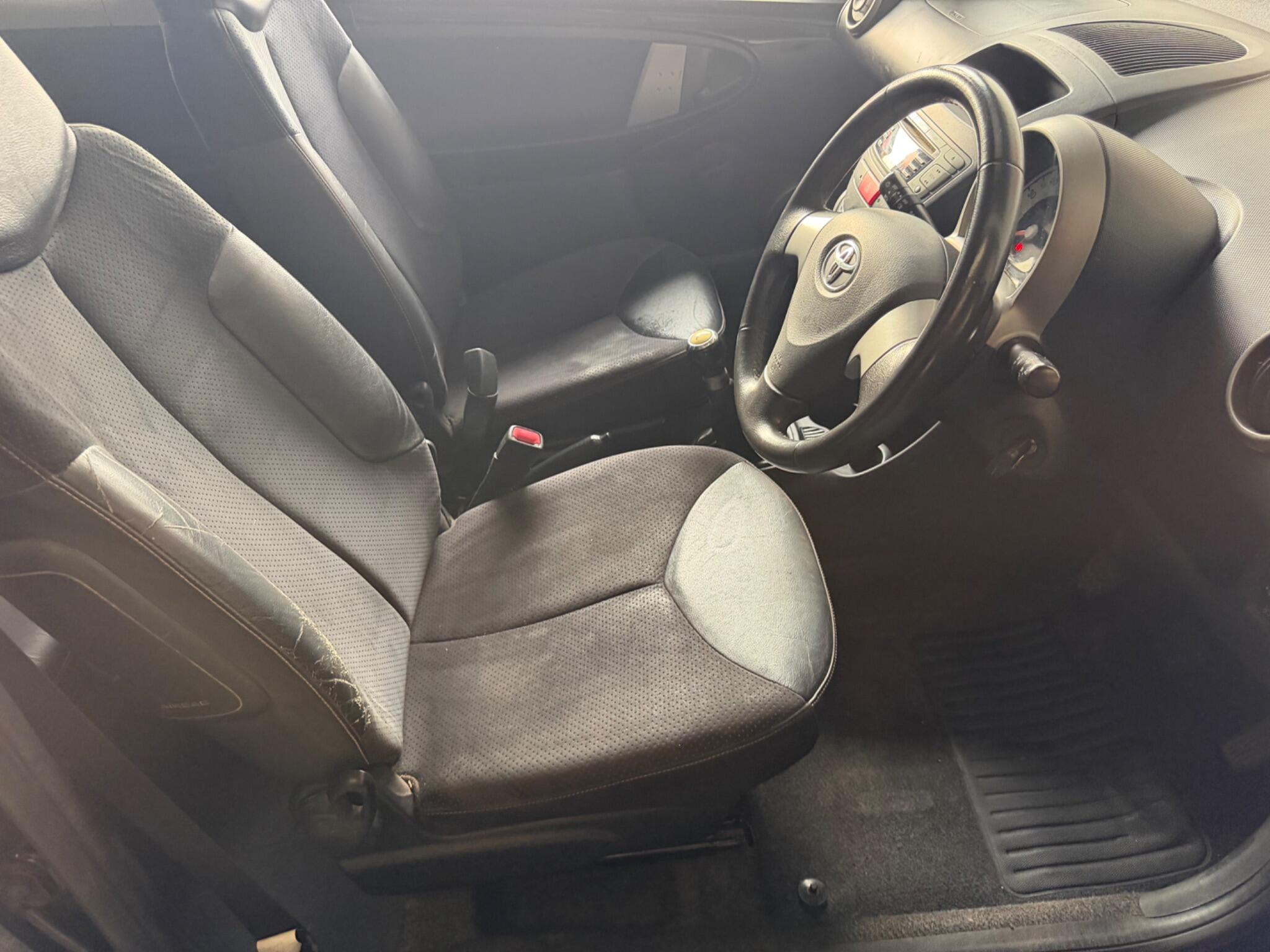Toyota Aygo view 14