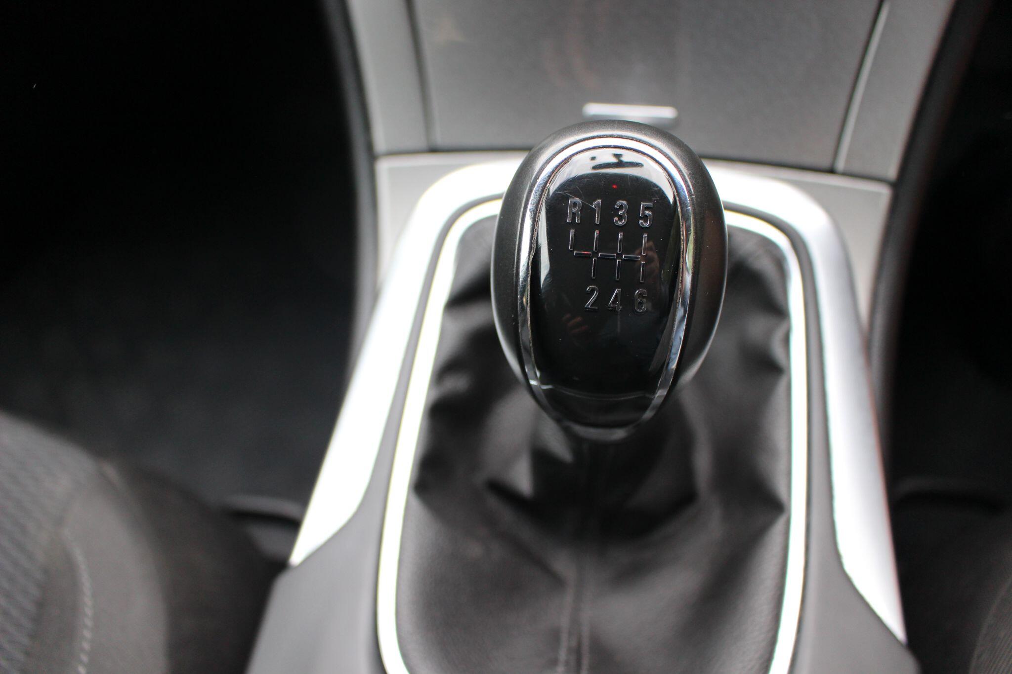Vauxhall Insignia view 36