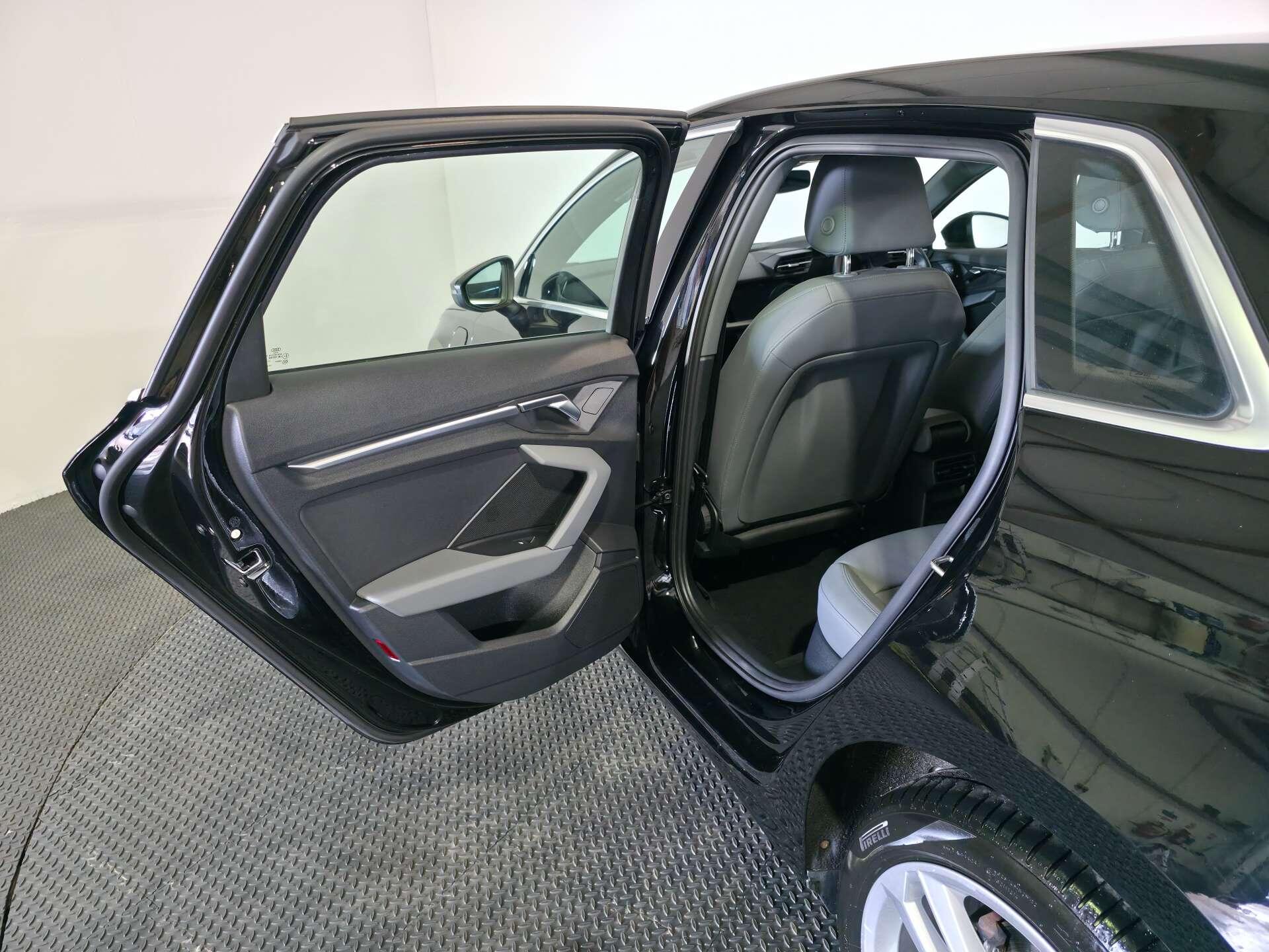 Audi A3 view 56