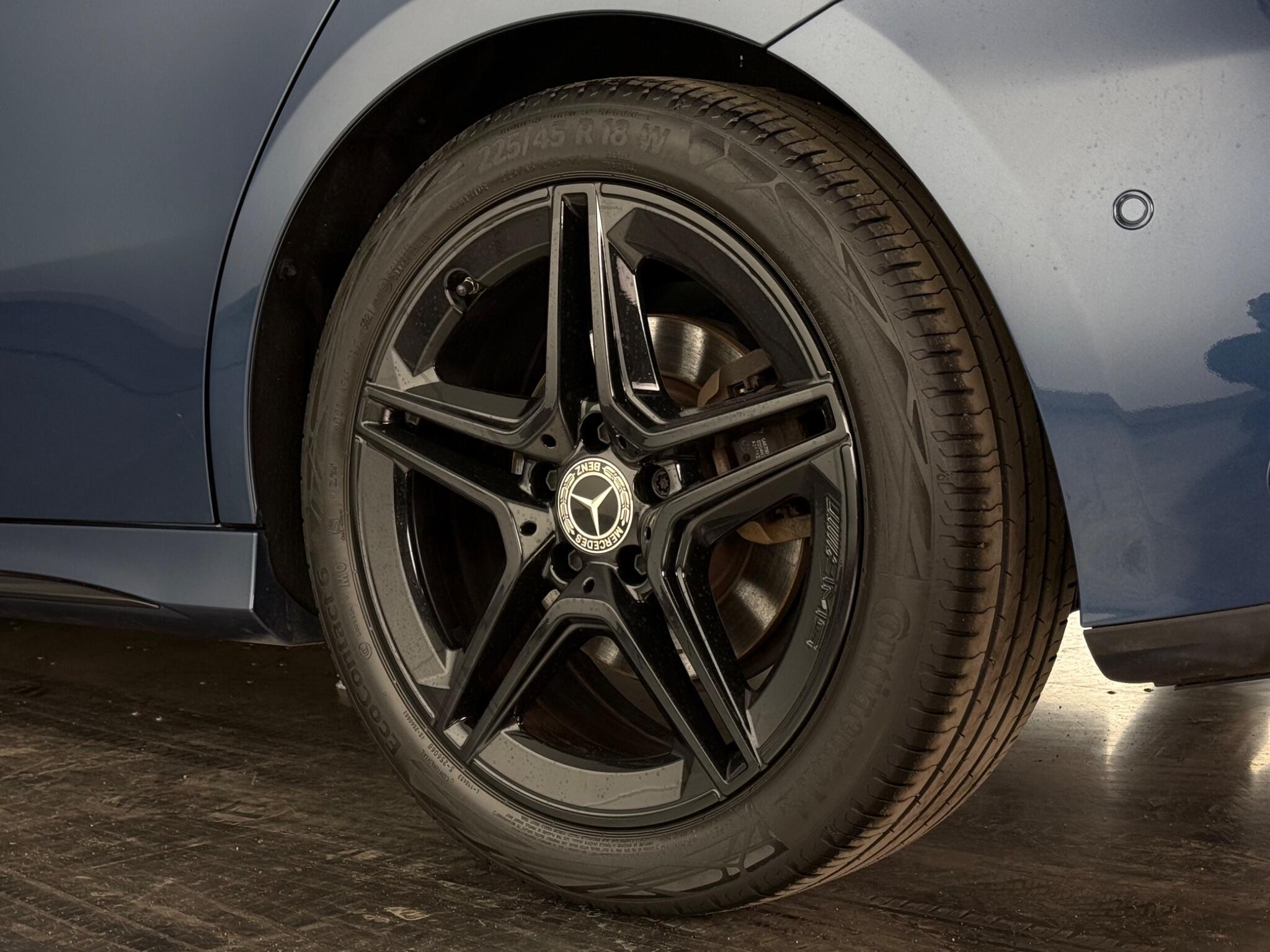 Mercedes-Benz A-Class view 9
