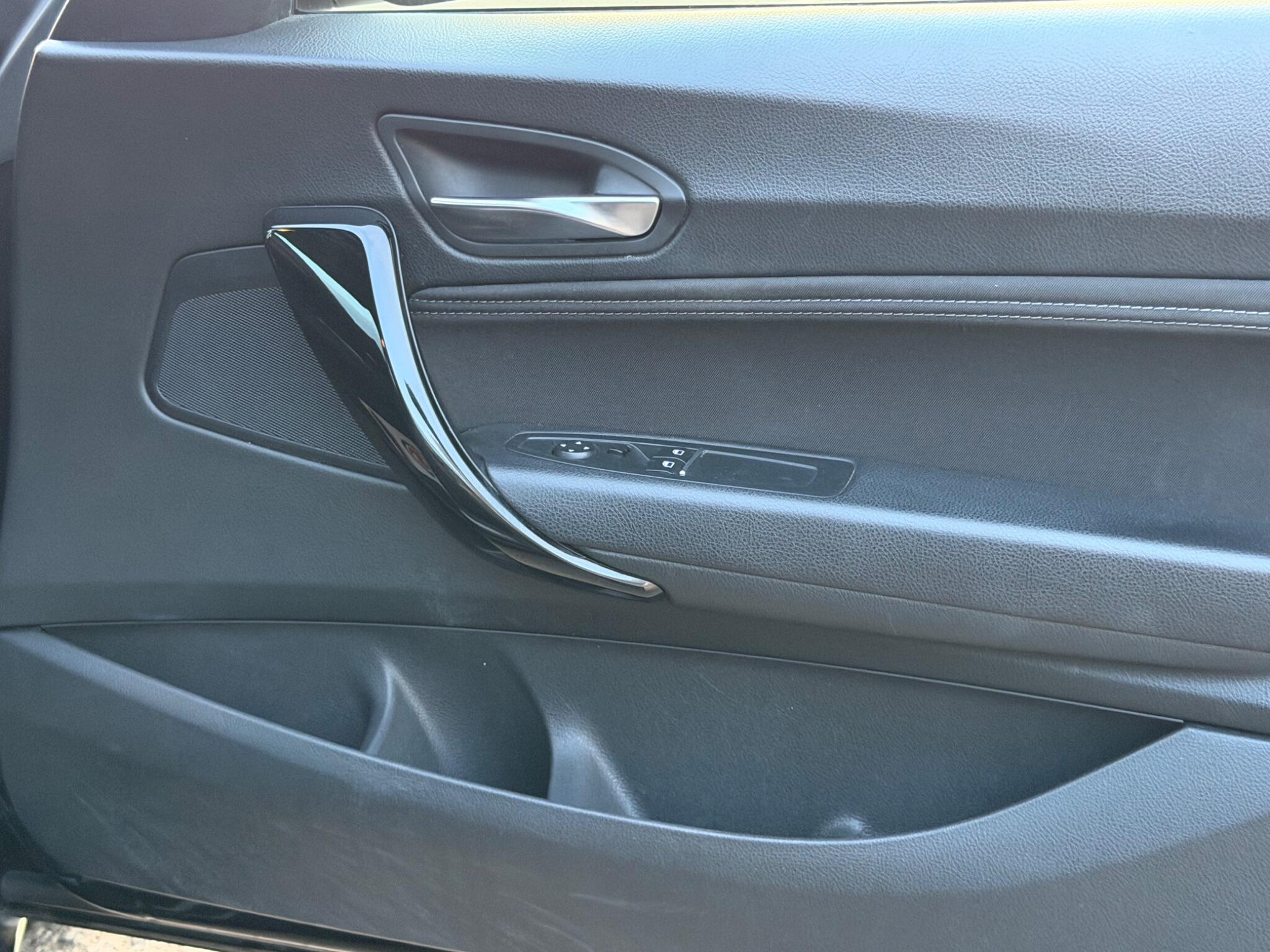 BMW 1 Series view 22