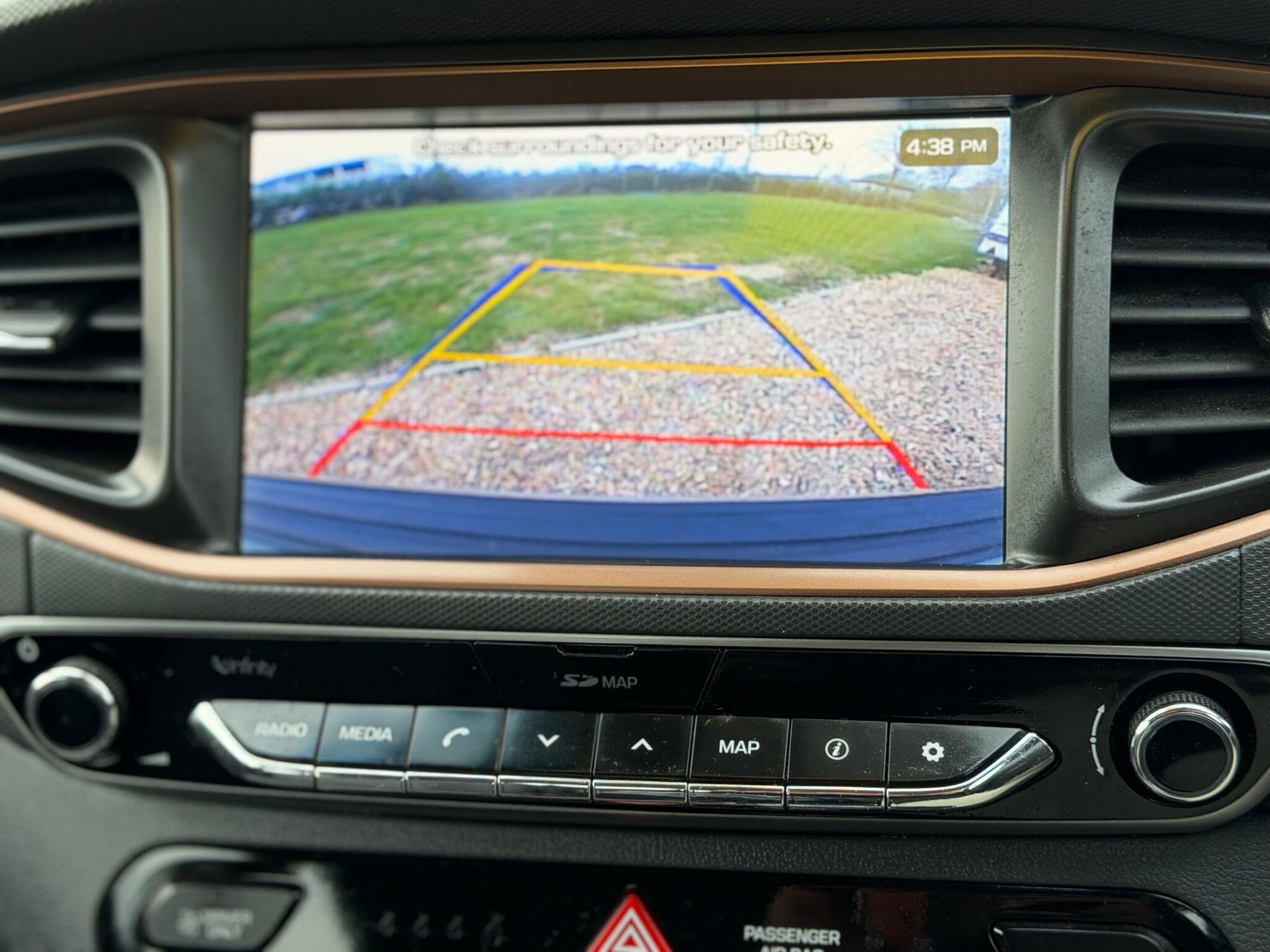 2018 Hyundai IONIQ 28kWh Premium Auto 5dr image 32