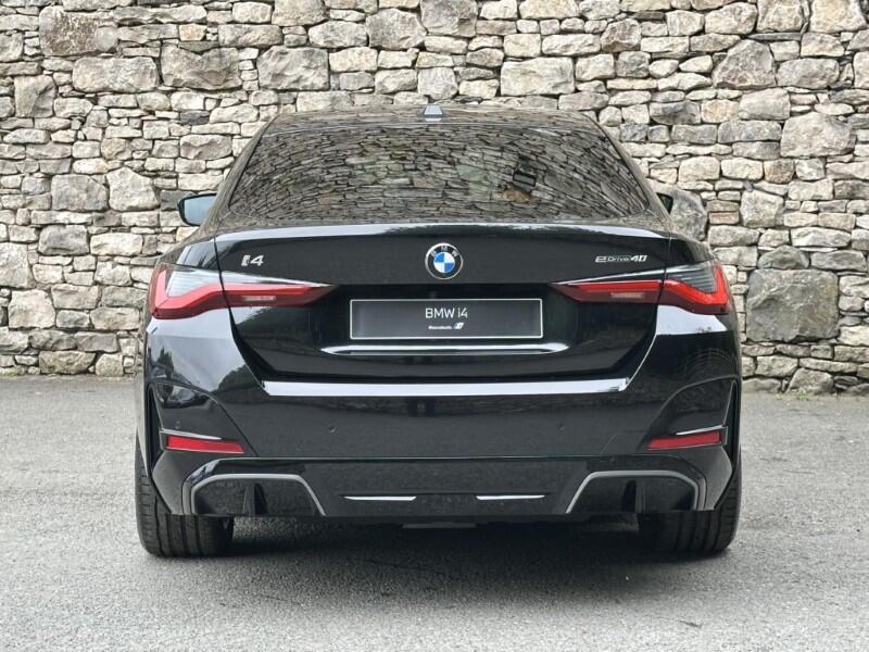 BMW i4 view 16