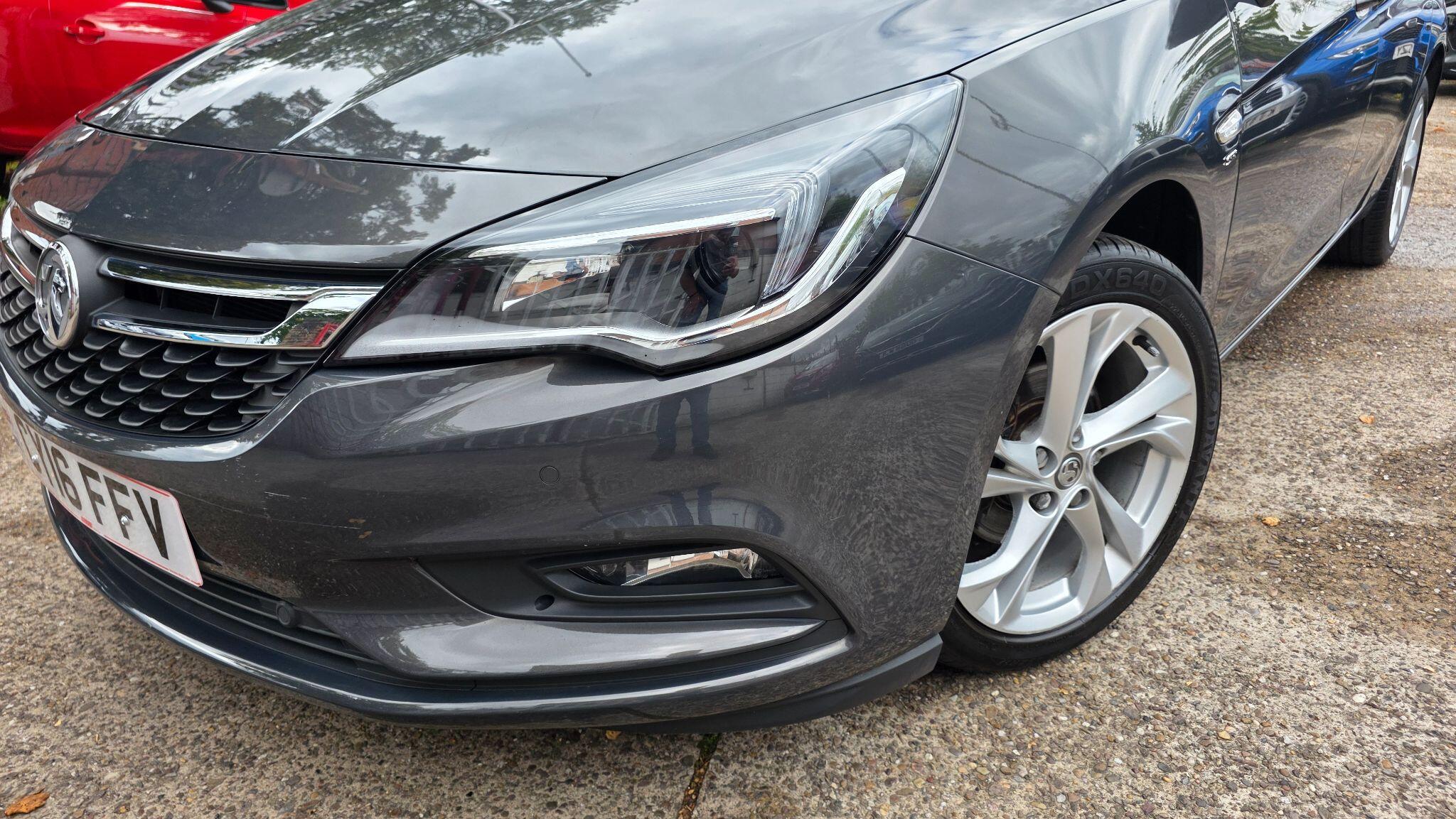 Vauxhall Astra view 12
