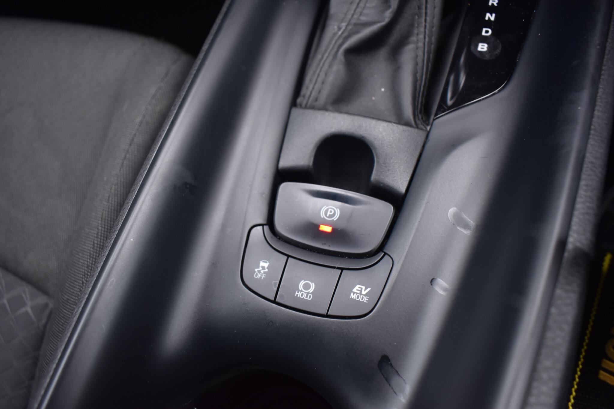 C-HR - 1.8 VVT-h Icon CVT Euro 6 (s/s) 5dr - Image 22