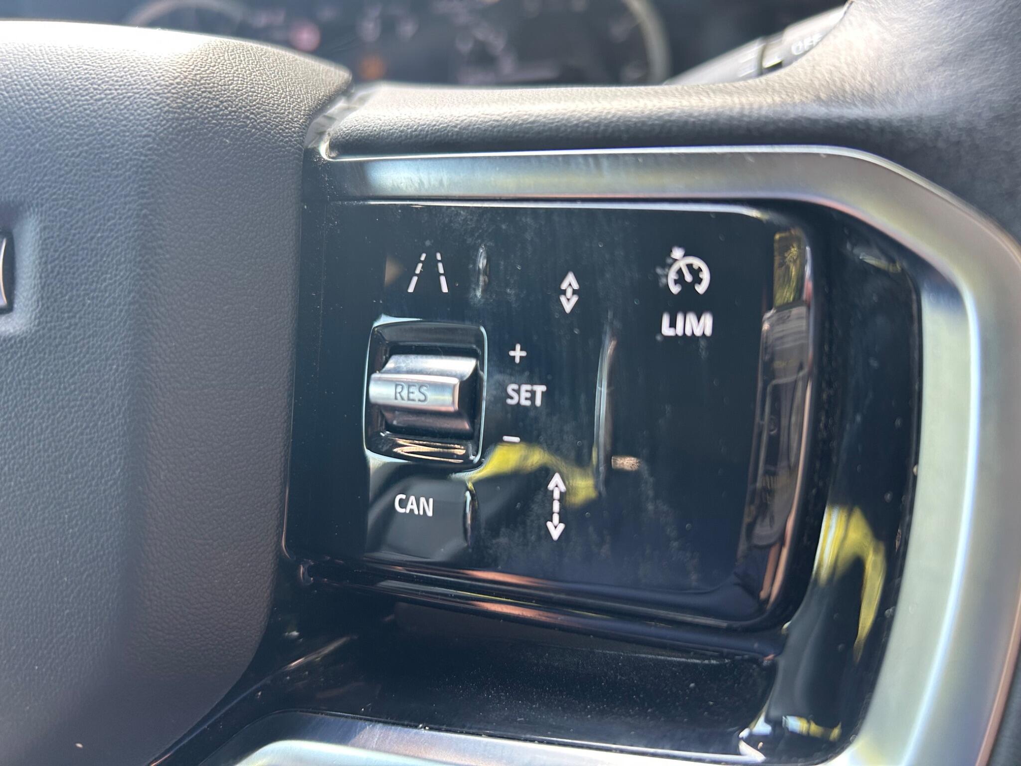 Land Rover Range Rover Evoque view 18