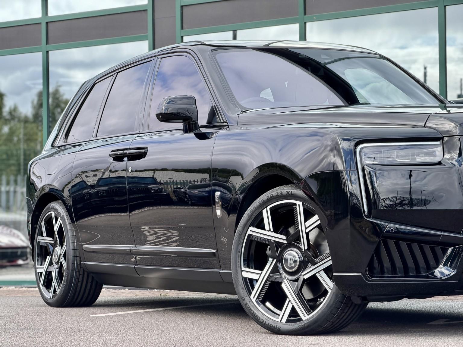 Rolls-Royce Cullinan view 11