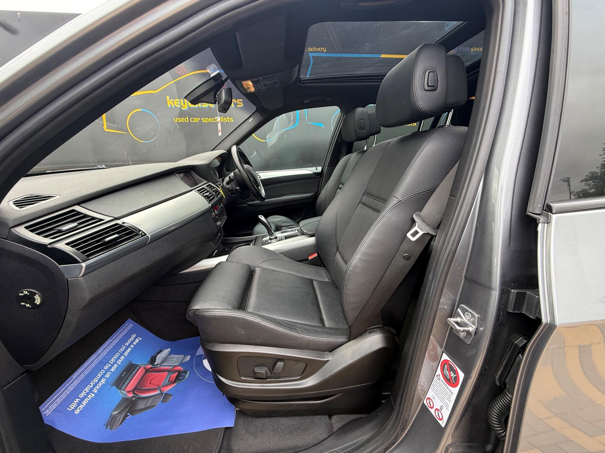 BMW X5 view 22