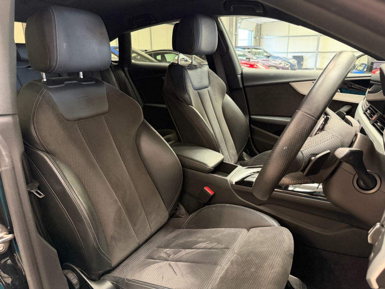 Audi A5 view 4