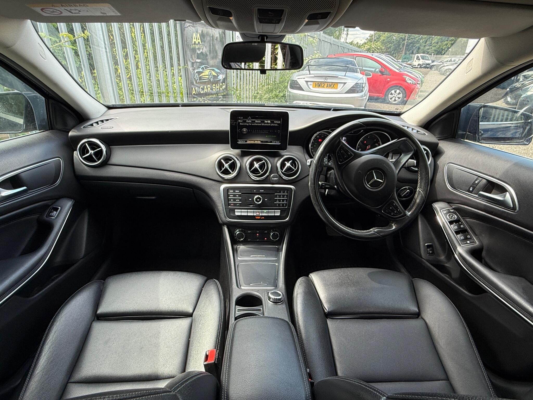 2017 Mercedes-Benz GLA image 20