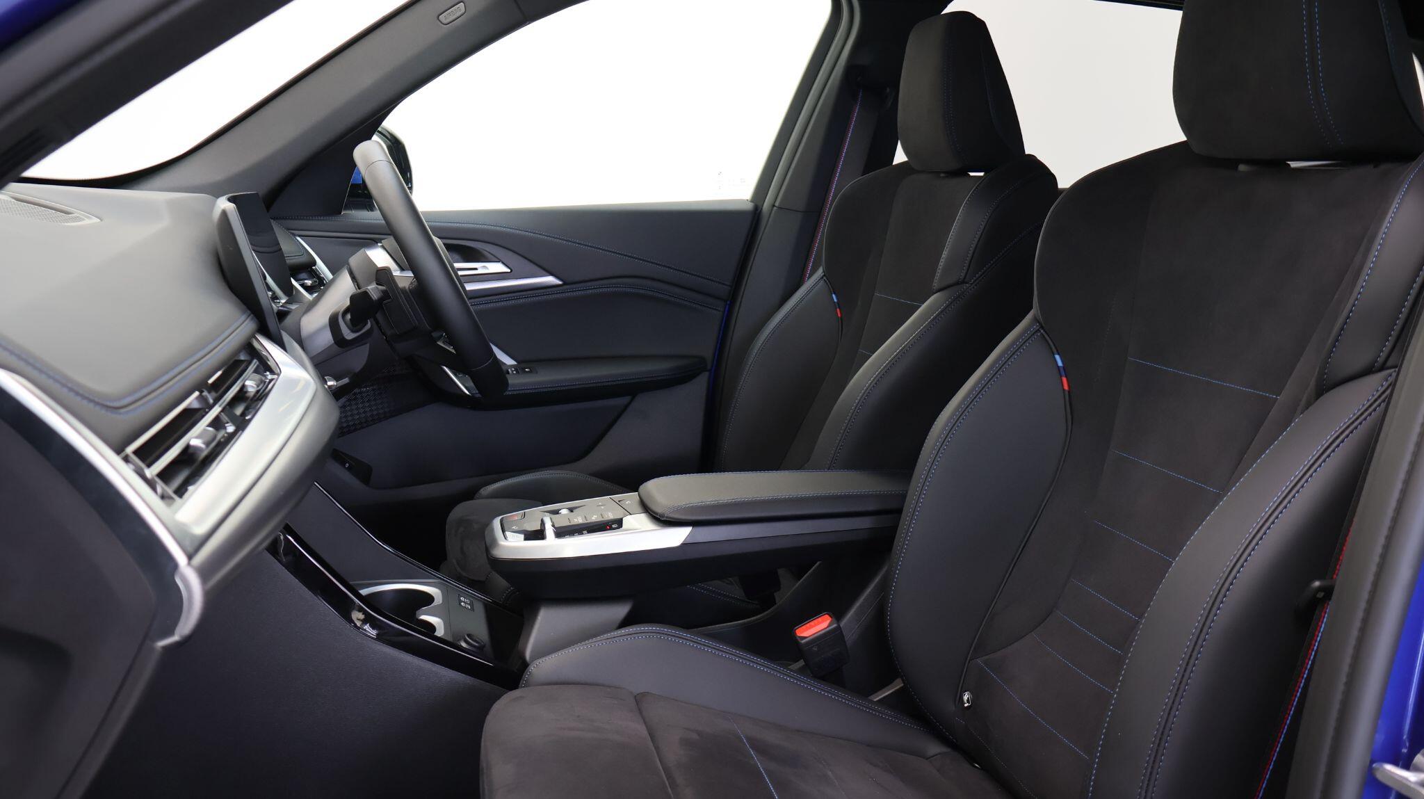 BMW iX1 view 48