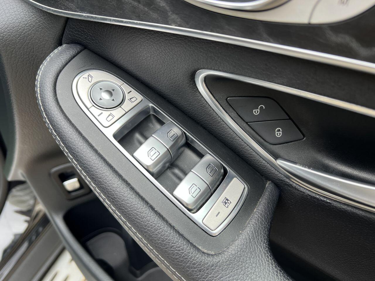 Mercedes-Benz GLC view 60