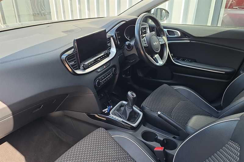 Kia Ceed view 13