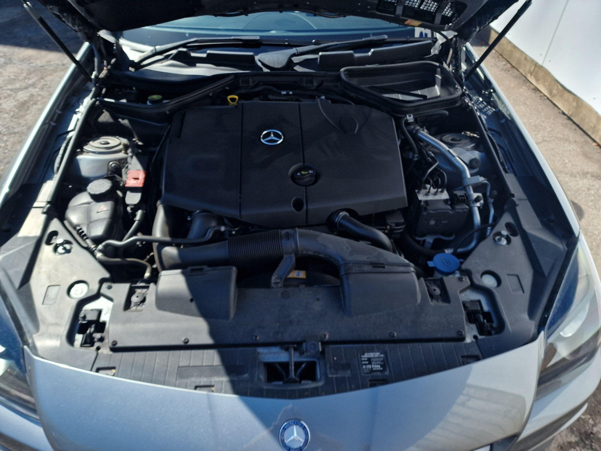 Mercedes-Benz SLK view 39