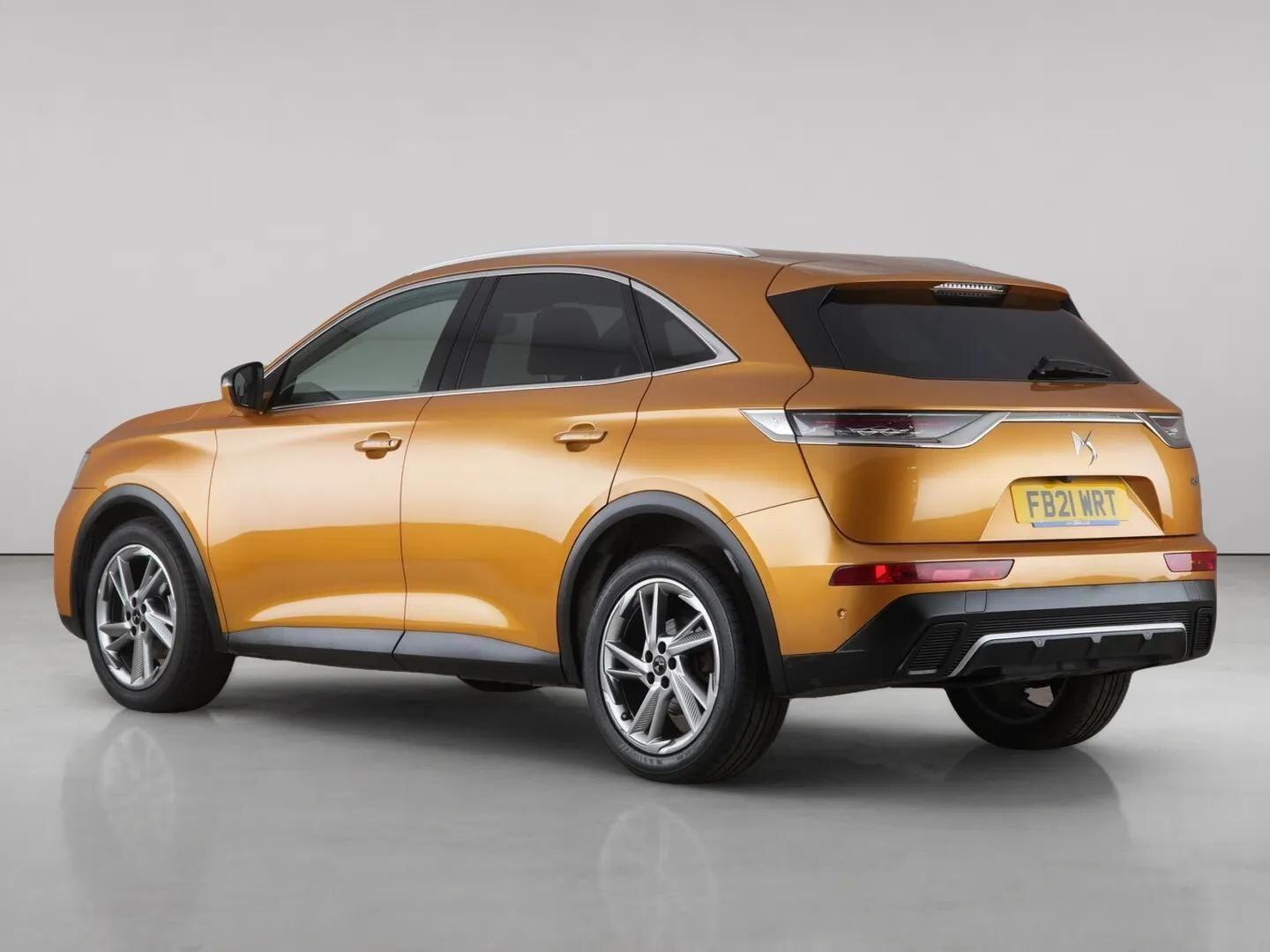 DS Automobiles DS 7 Crossback view 8