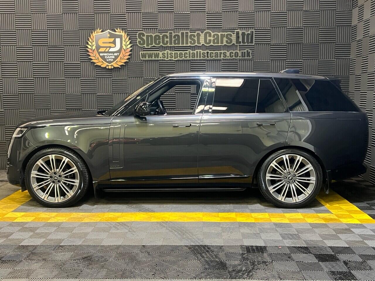 Land Rover Range Rover view 22